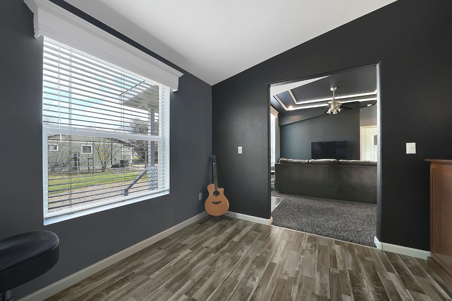 Valley Springs, California, 95252, United States, 5 Bedrooms Bedrooms, ,4 BathroomsBathrooms,Residential,For Sale,1724750