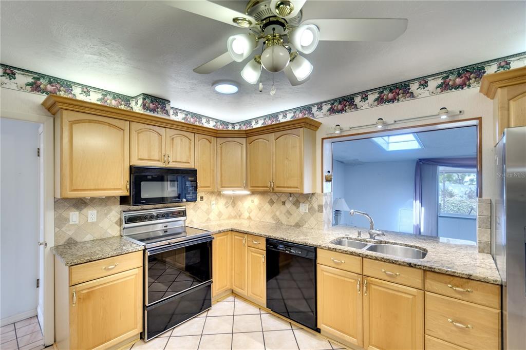 Bradenton, Florida, 34210, United States, 4 Bedrooms Bedrooms, ,2 BathroomsBathrooms,Residential,For Sale,1696879
