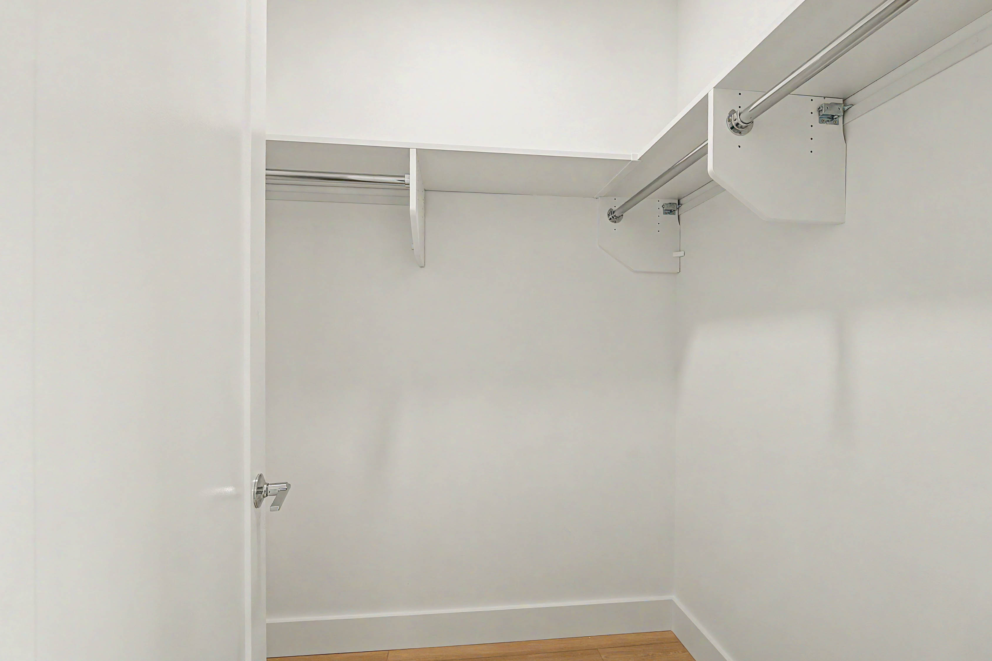  105 B Westminster Avenue - 物件實景