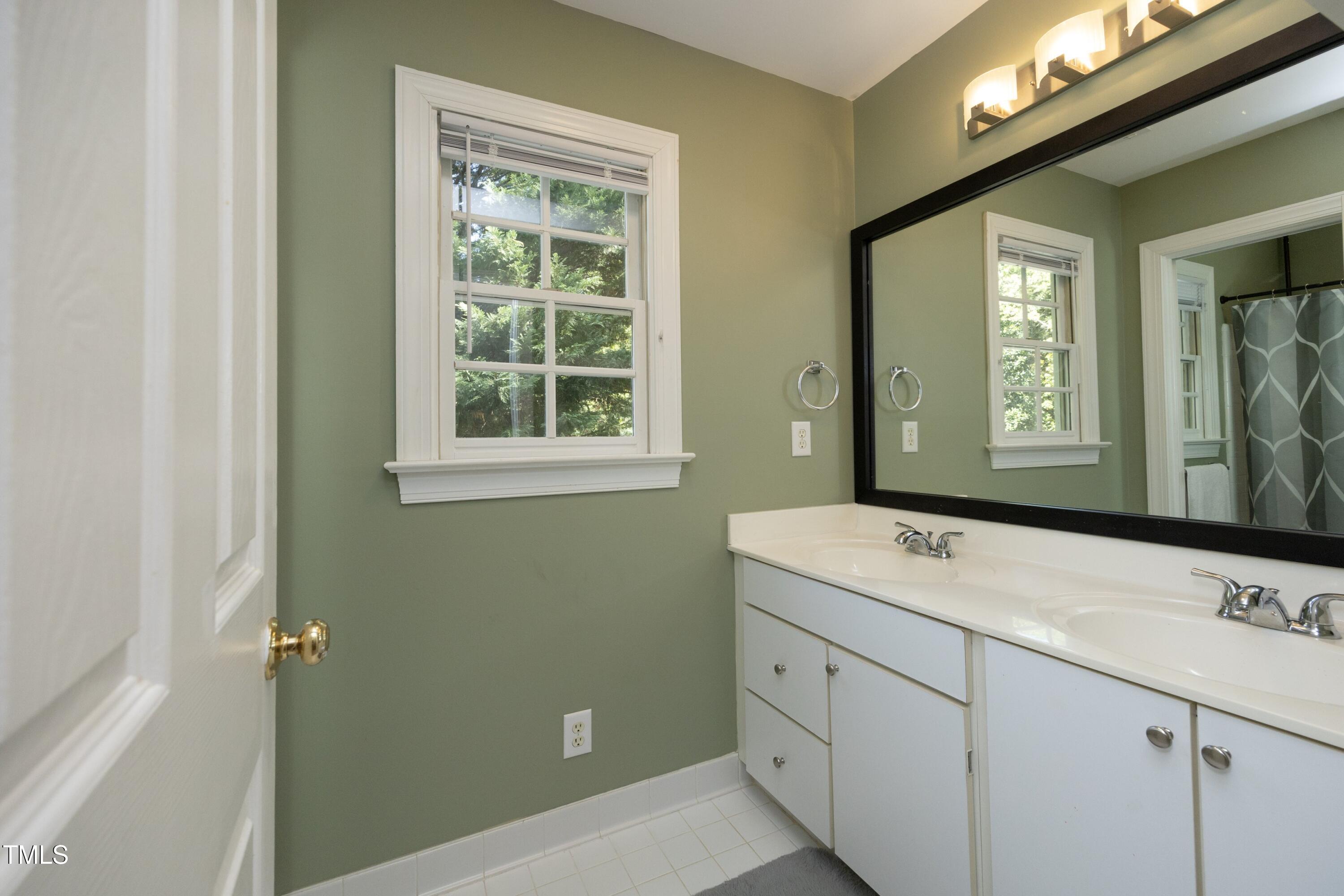 Chapel Hill, North Carolina, 27516, United States, 5 Bedrooms Bedrooms, ,4 BathroomsBathrooms,Residential,For Sale,1784851
