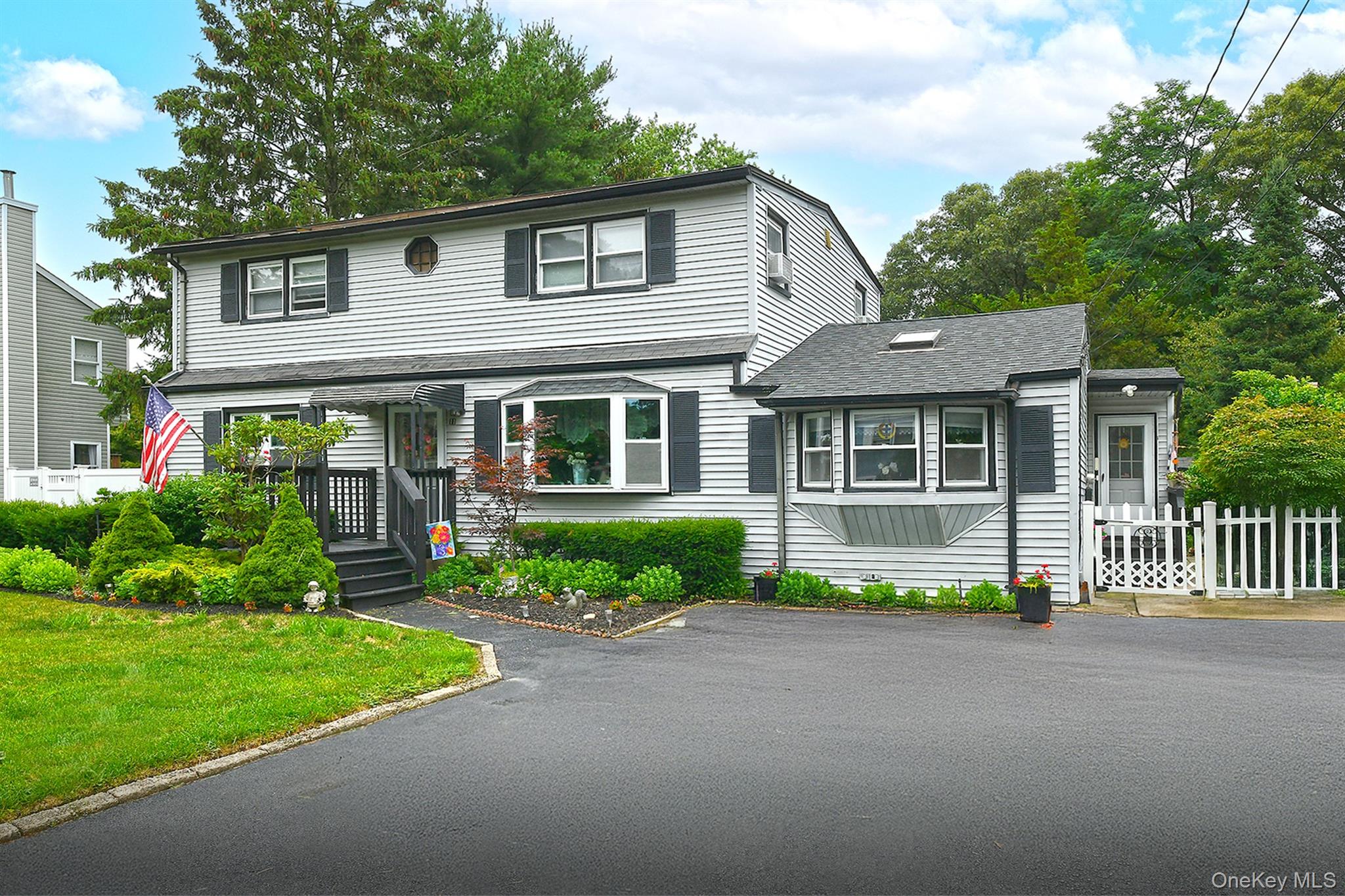Bonnybill Dr, Centereach, NY 11720 #1