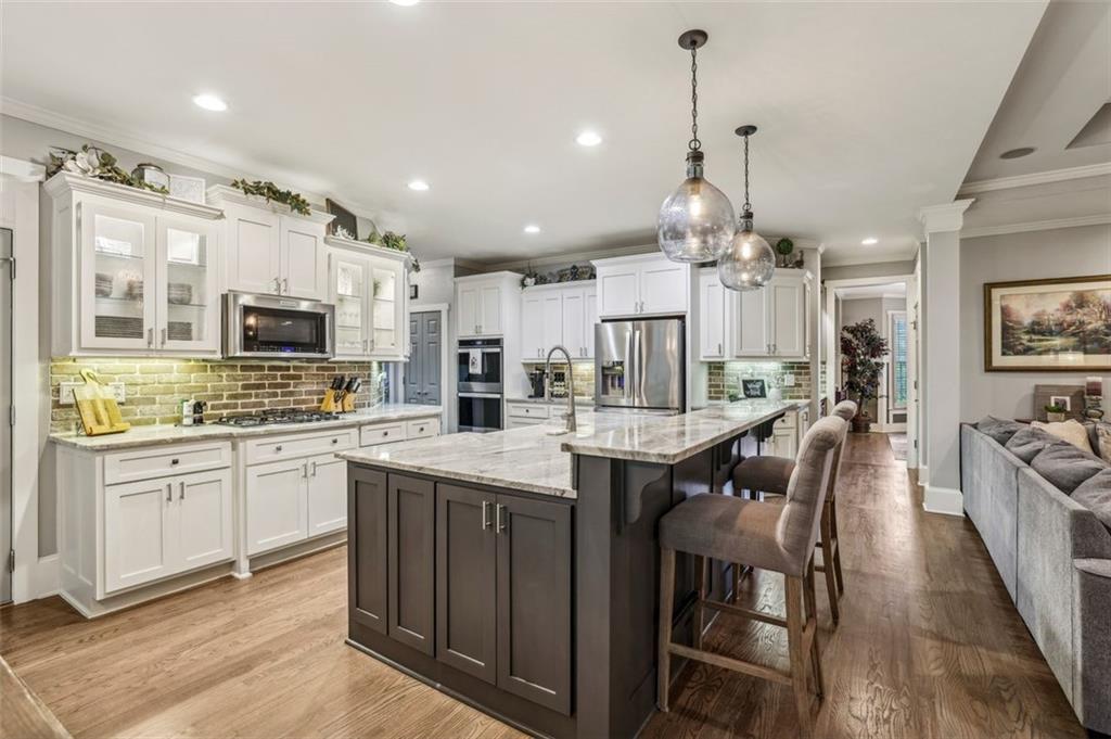 Cumming, Georgia, 30041, United States, 5 Bedrooms Bedrooms, ,5 BathroomsBathrooms,Residential,For Sale,1834533