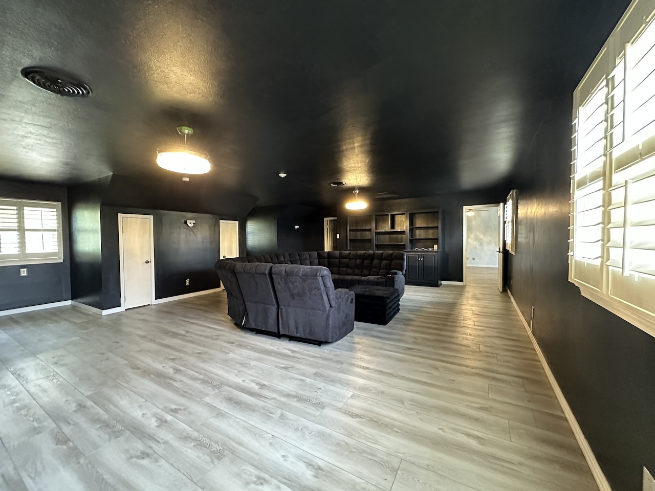 Union City, Tennessee, 38261, United States, 6 Bedrooms Bedrooms, ,5 BathroomsBathrooms,Residential,For Sale,1924324