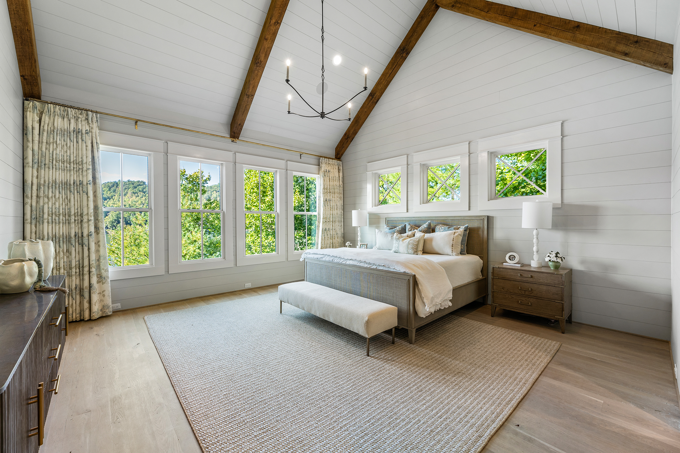  Breathtaking Lake Burton Views from an Exceptional Custom Lakehouse - 物件實景