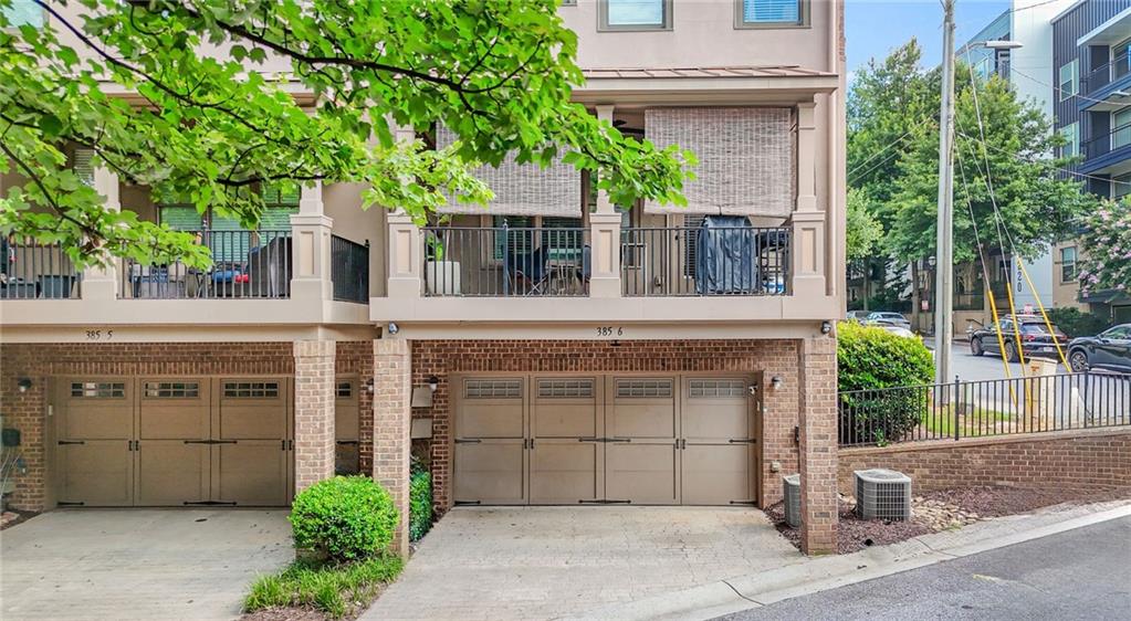 Atlanta, Georgia, 30363, United States, 3 Bedrooms Bedrooms, ,4 BathroomsBathrooms,Residential,For Sale,1896022