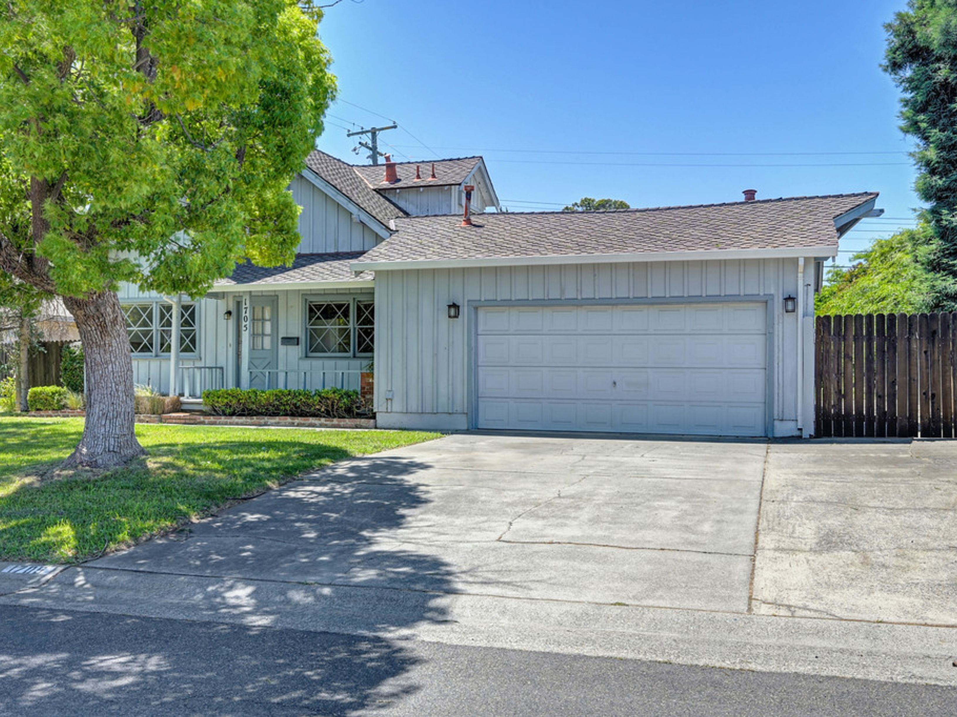  1705 Pluto Way, Sacramento, CA 95864 - 物件實景