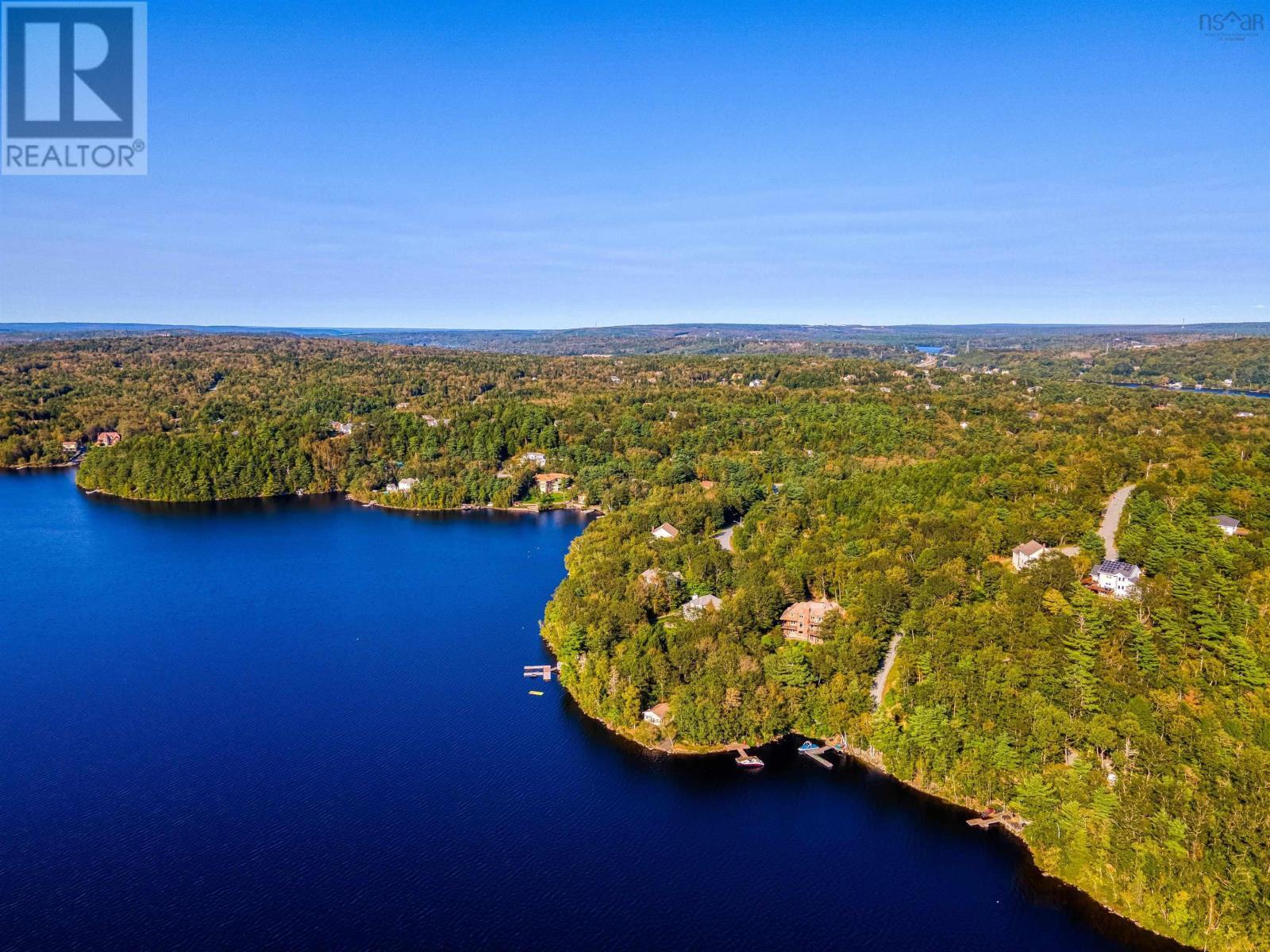 FALL RIVER, Nova Scotia, B2T 1A4, CA, 5 Bedrooms Bedrooms, ,3 BathroomsBathrooms,Residential,For Sale,1838498