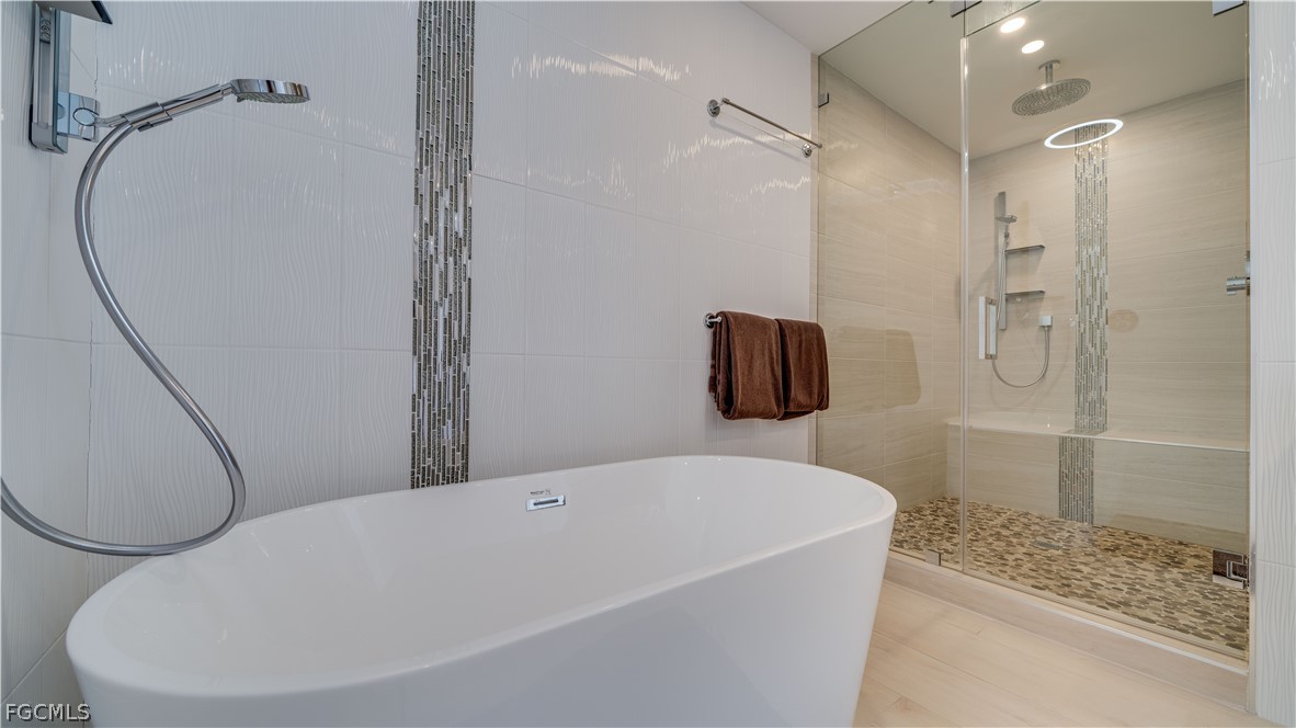 Cape Coral, Florida, 33904, United States, 3 Bedrooms Bedrooms, ,3 BathroomsBathrooms,Residential,For Sale,2020228