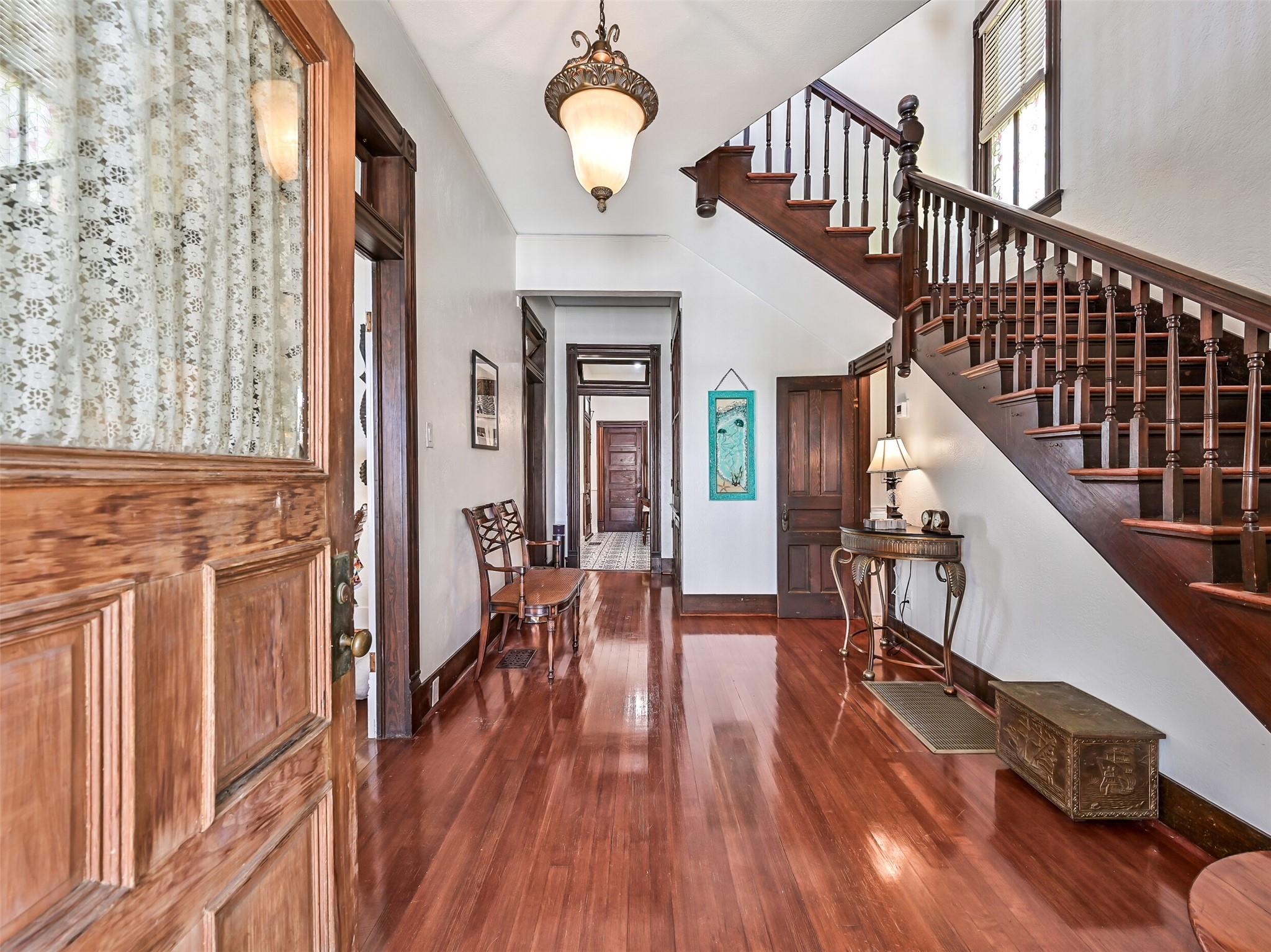 Galveston, Texas, 77550, United States, 4 Bedrooms Bedrooms, ,3 BathroomsBathrooms,Residential,For Sale,1818461