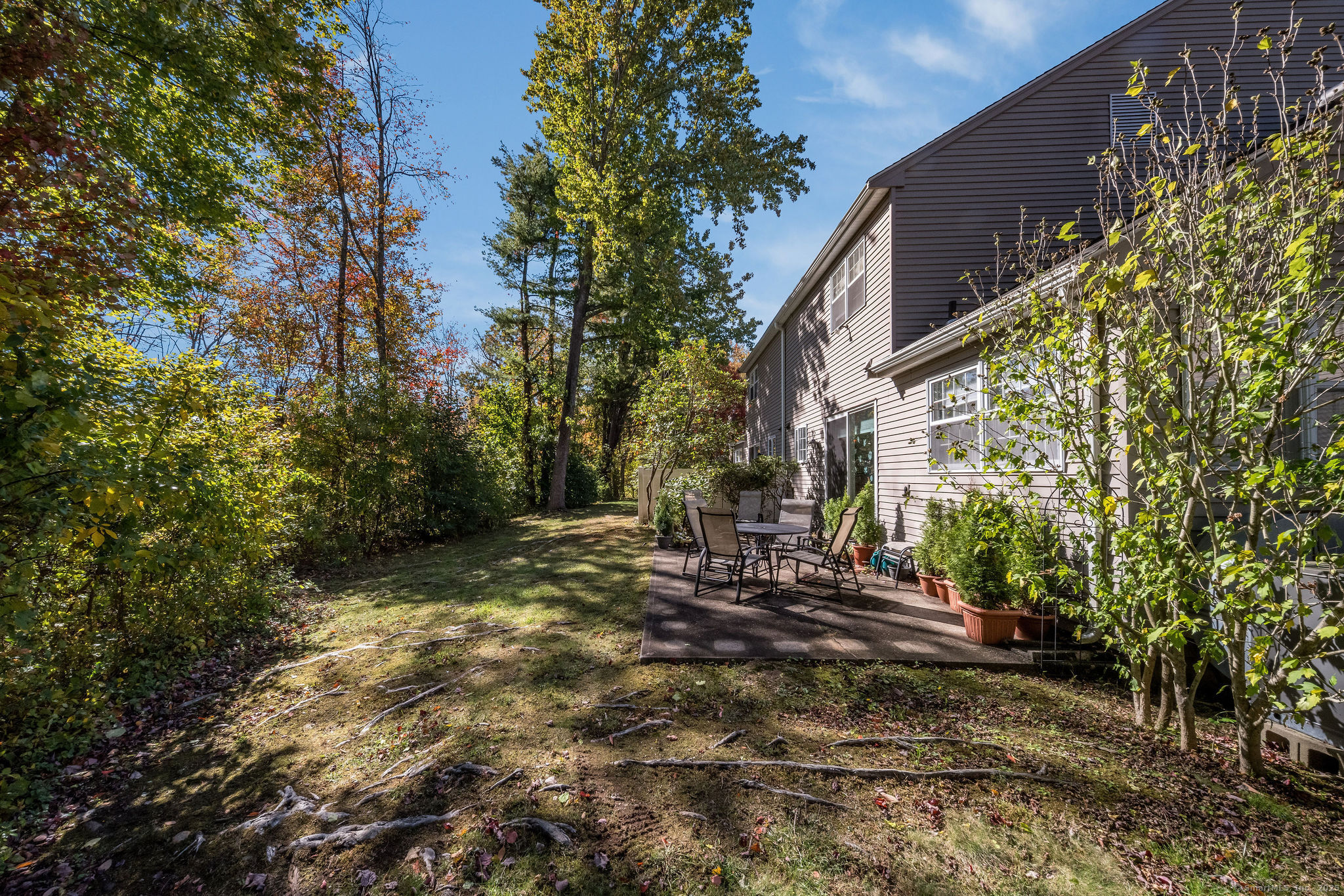 Madison, Connecticut, 06443, United States, 2 Bedrooms Bedrooms, ,3 BathroomsBathrooms,Residential,For Sale,1988071