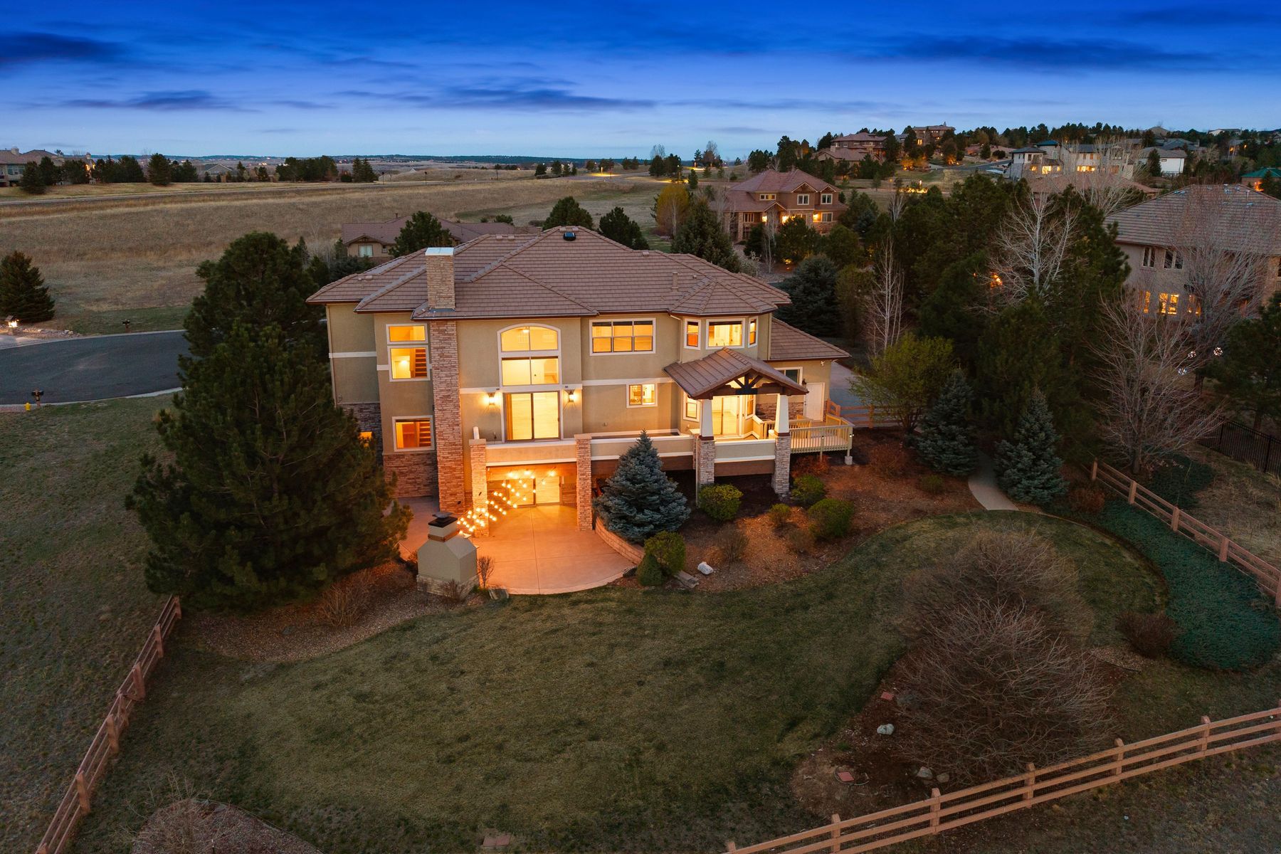  Ideal Blend of Space, Setting and Livability - 物件實景