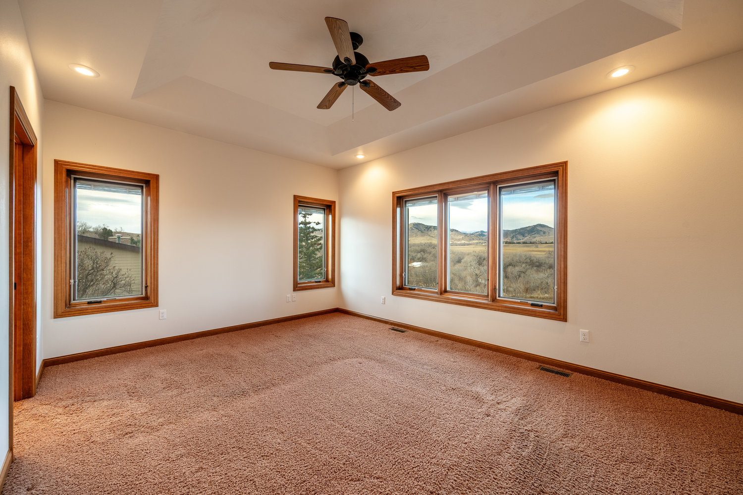 Buffalo, Wyoming, 82834, United States, 4 Bedrooms Bedrooms, ,4 BathroomsBathrooms,Residential,For Sale,2005506