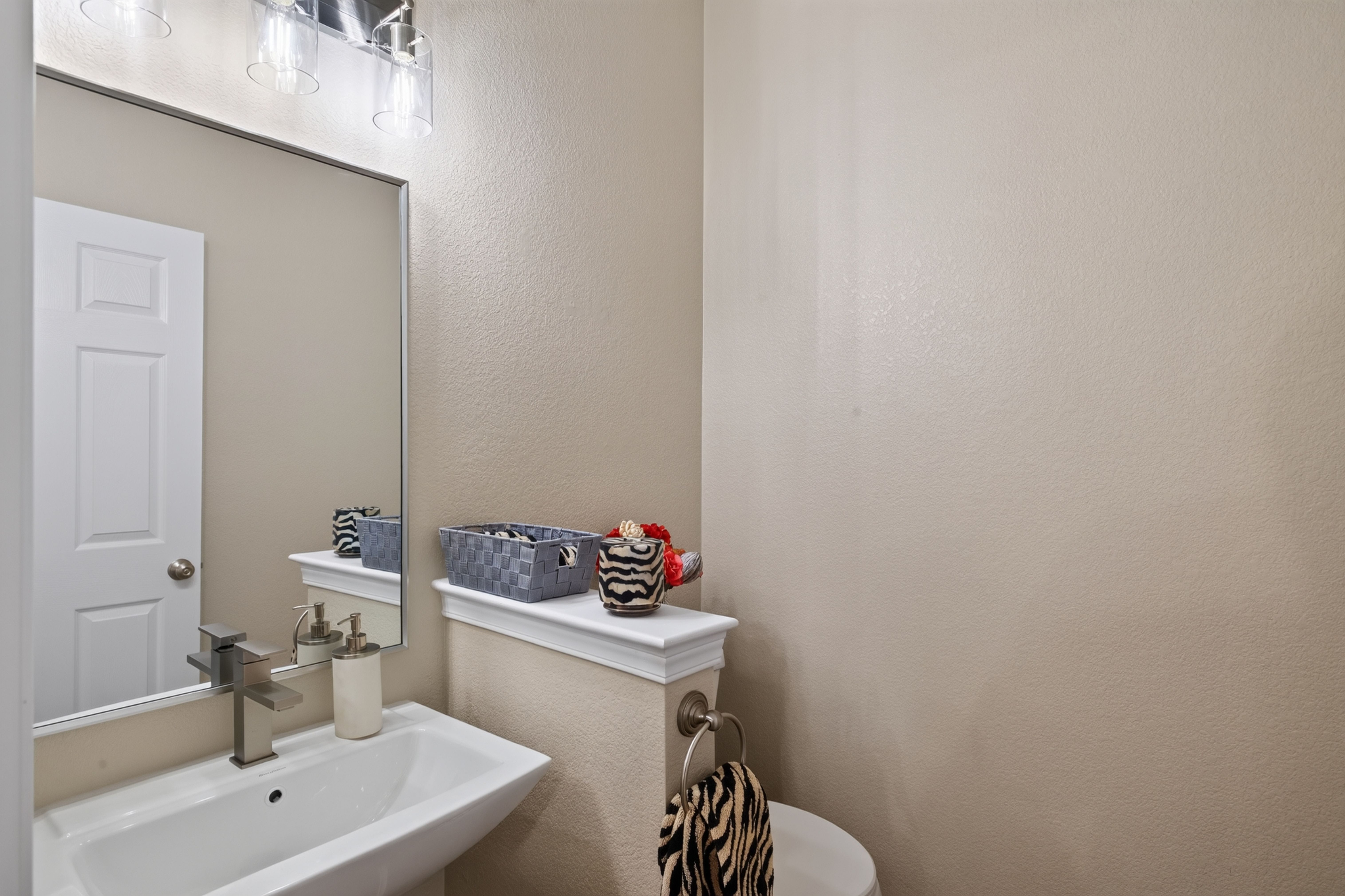  Silver Mesa Gated Retreat Mountain Views Spa Suite & Modern Kitchen - 物件實景