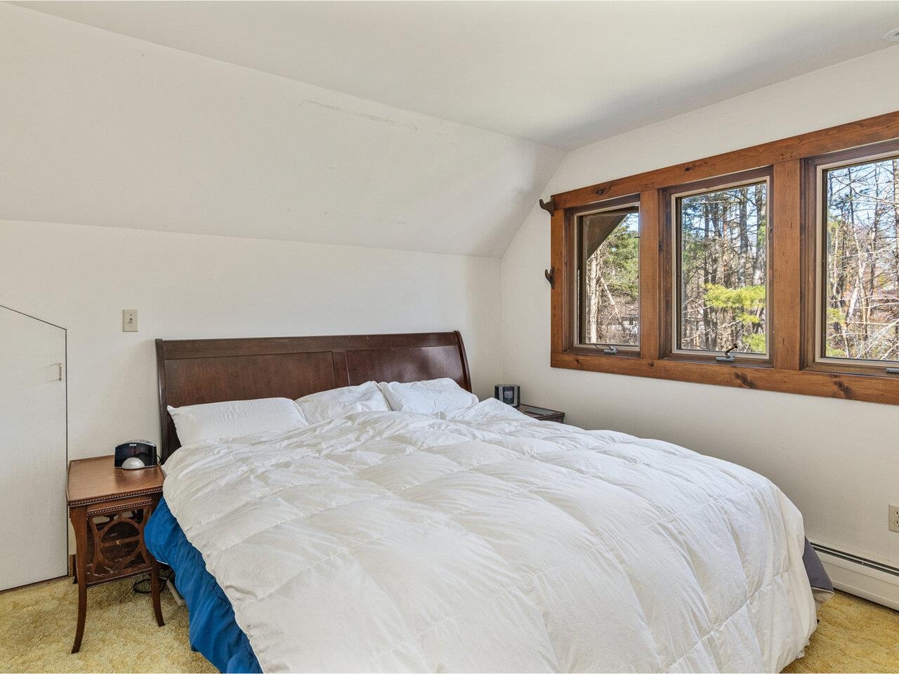 Burlington, Vermont, 05401, United States, 2 Bedrooms Bedrooms, ,3 BathroomsBathrooms,Residential,For Sale,1883018