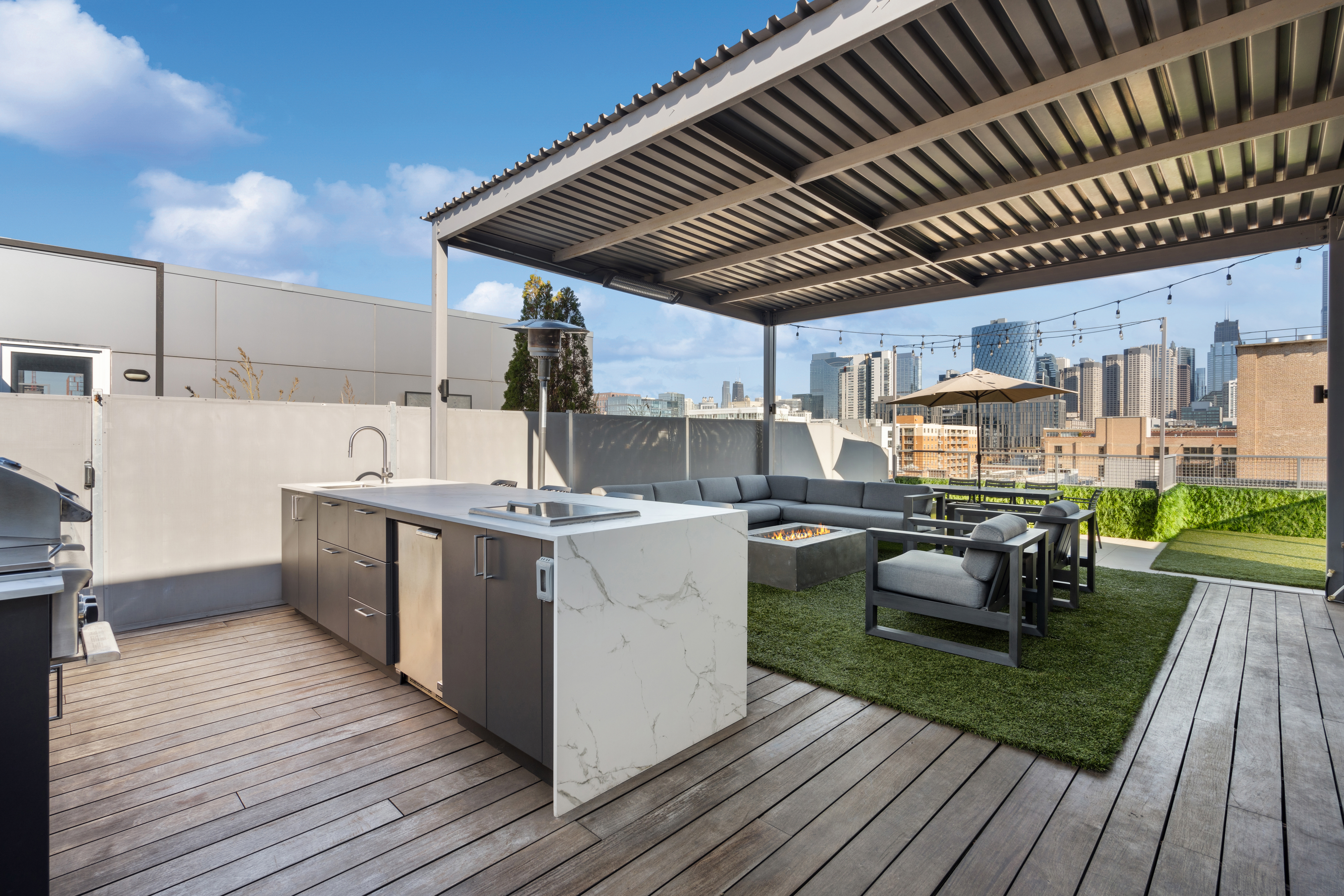  Perfect Combination of Location, Views and Modern Elegance - 物件實景