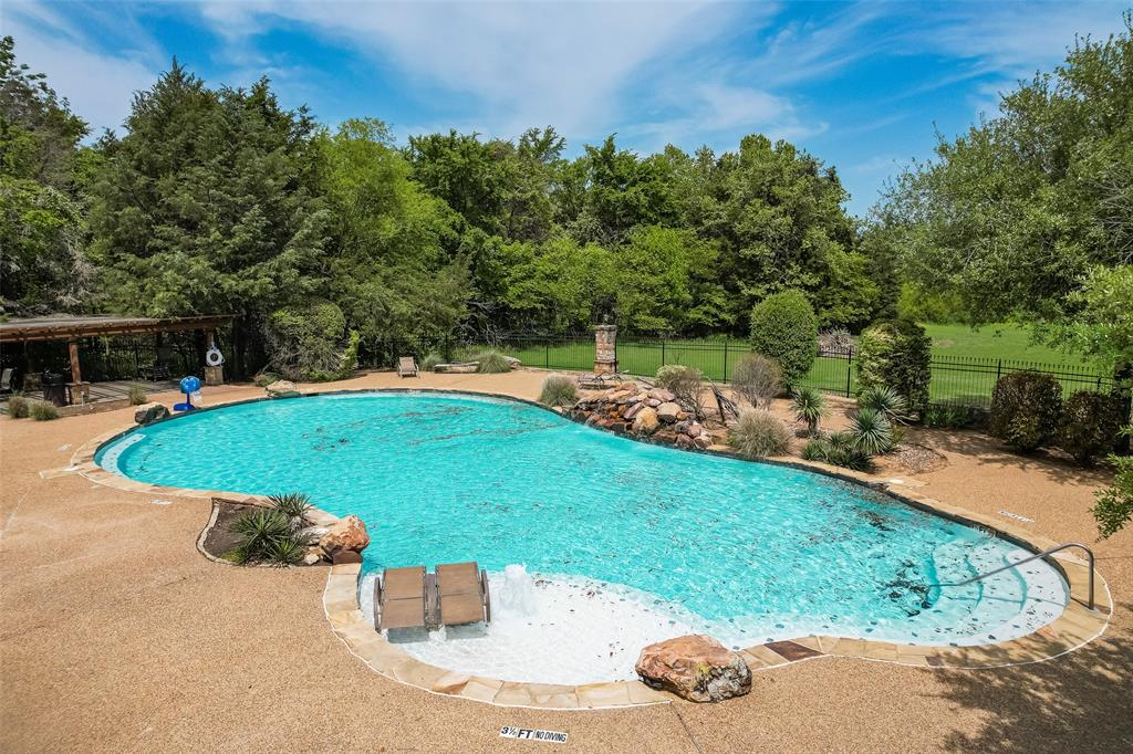 Wills Point, Texas, 75169, United States, 4 Bedrooms Bedrooms, ,3 BathroomsBathrooms,Residential,For Sale,1777303