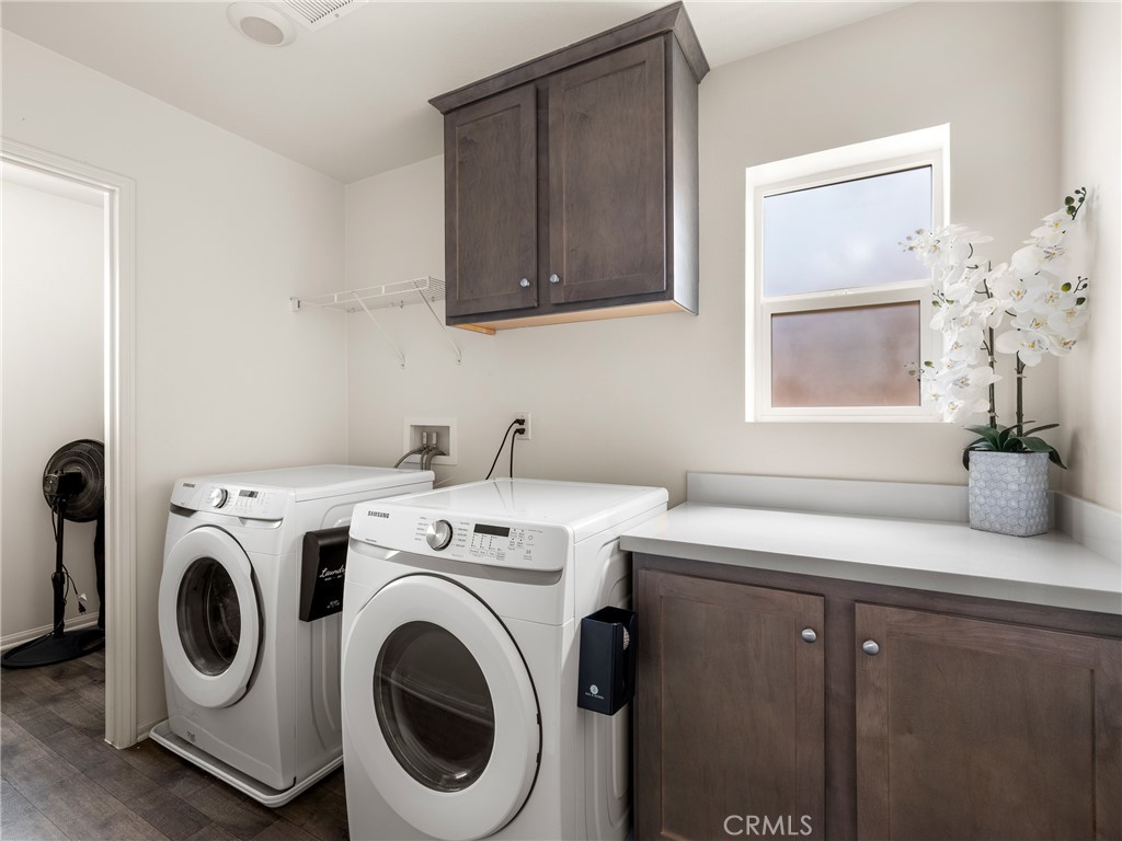 Hesperia, California, 92345, United States, 4 Bedrooms Bedrooms, ,3 BathroomsBathrooms,Residential,For Sale,1874761