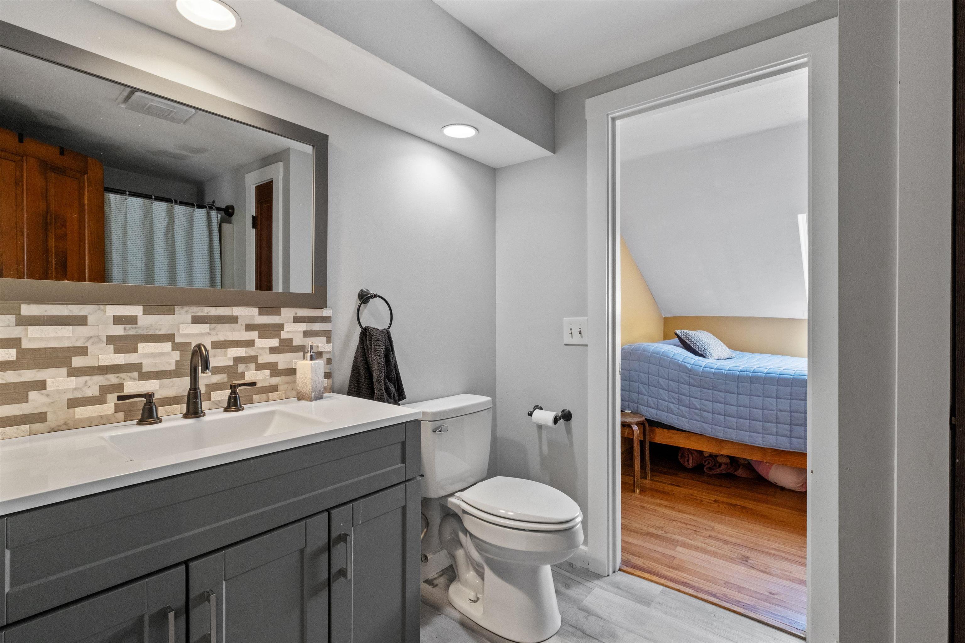 Bradford, New Hampshire, 03221, United States, 4 Bedrooms Bedrooms, ,1 BathroomBathrooms,Residential,For Sale,1924842