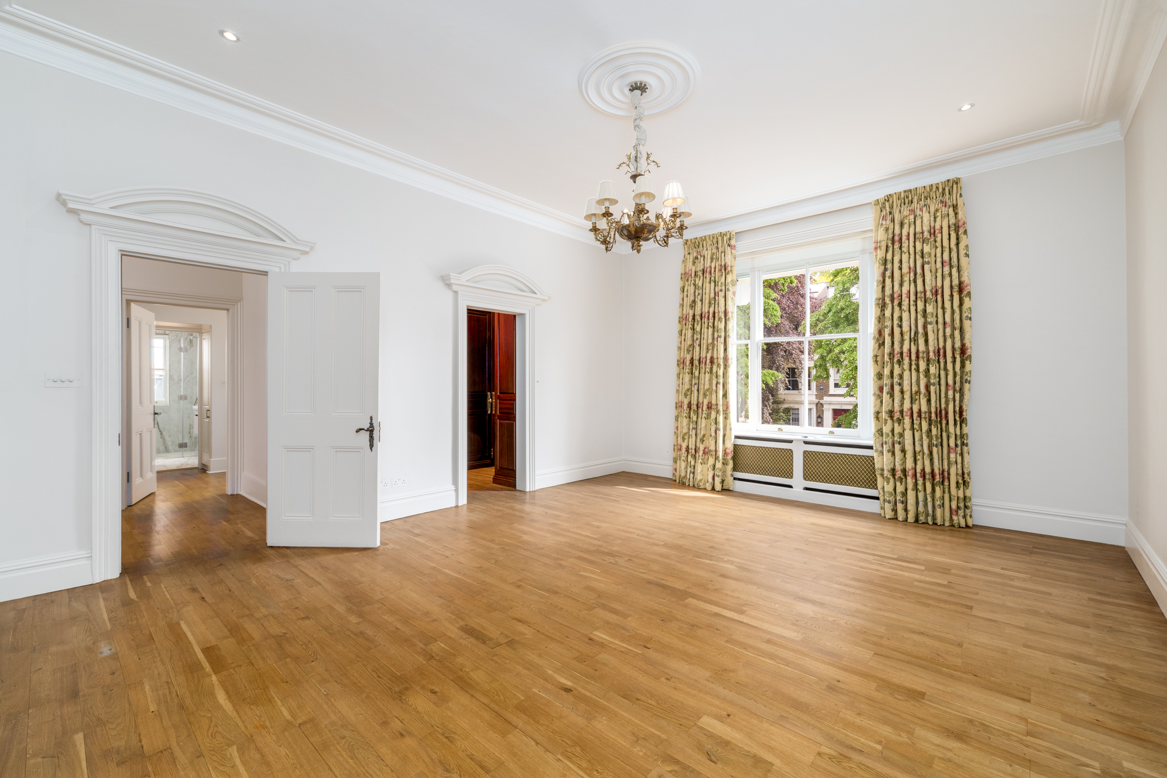  Imposing detached mansion in a highly desirable Holland Park address - 物件實景