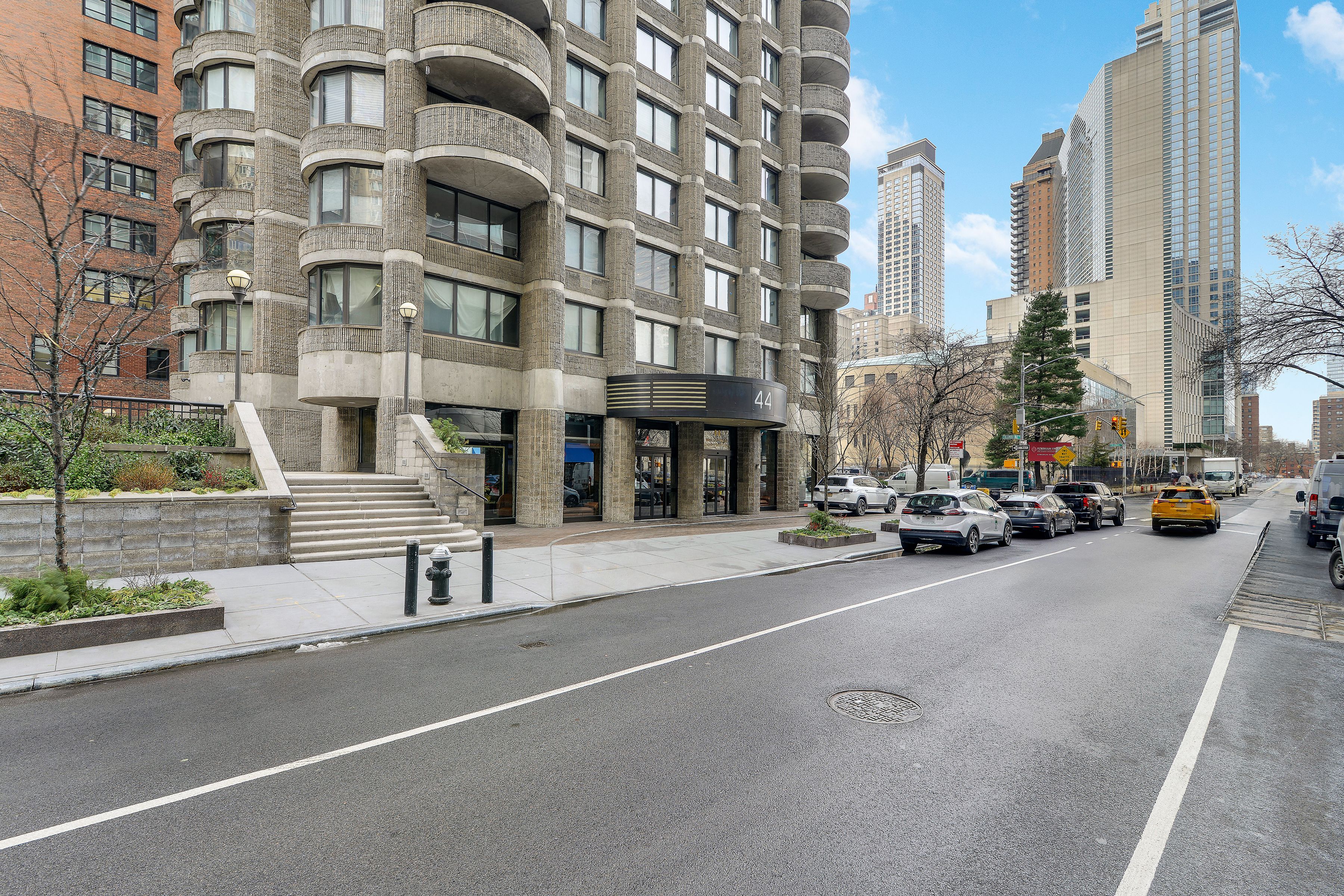  44 West 62nd Street - 物件實景
