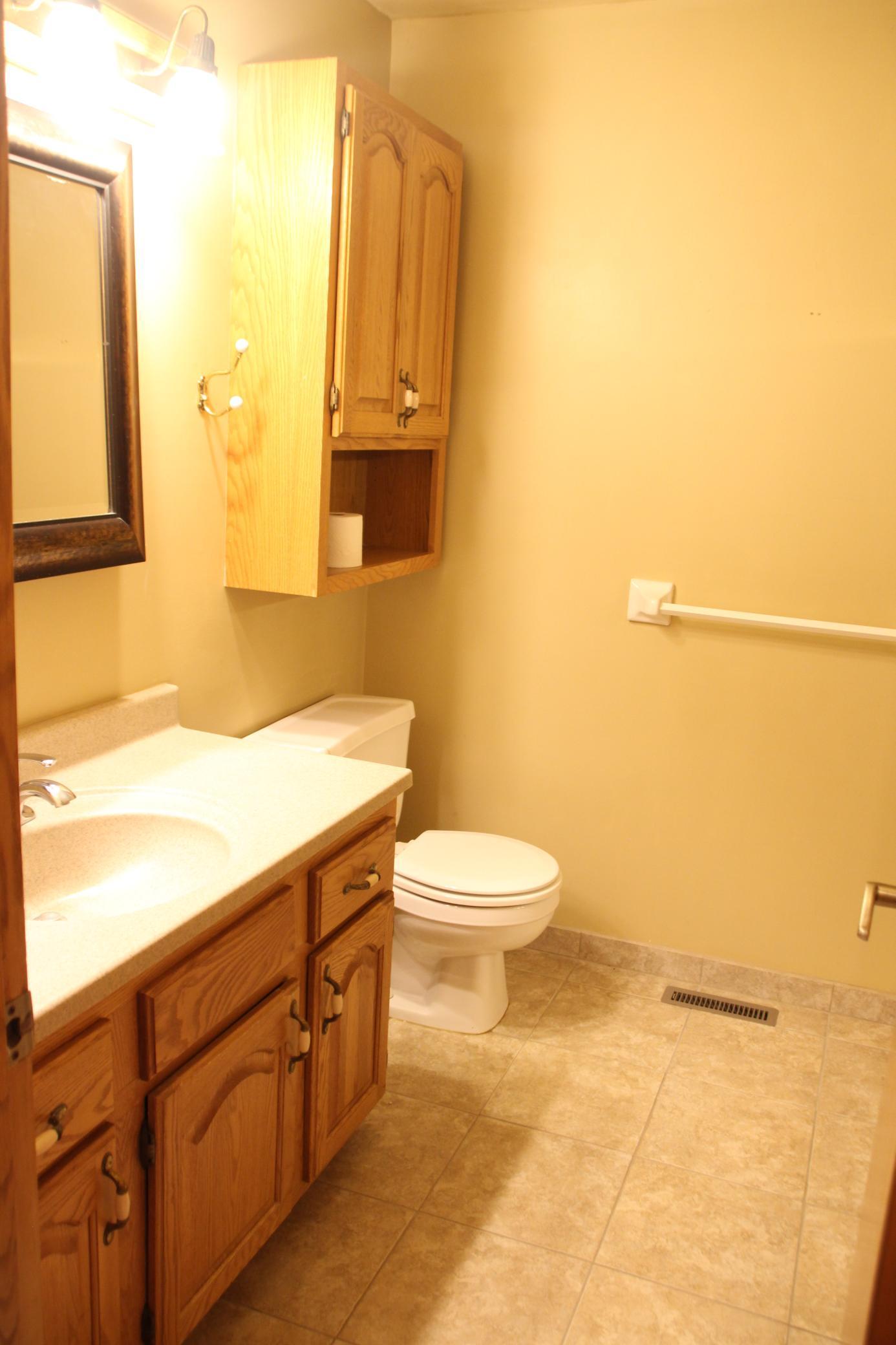 Lakeville, Minnesota, 55044, United States, 3 Bedrooms Bedrooms, ,2 BathroomsBathrooms,Residential,For Sale,1941010