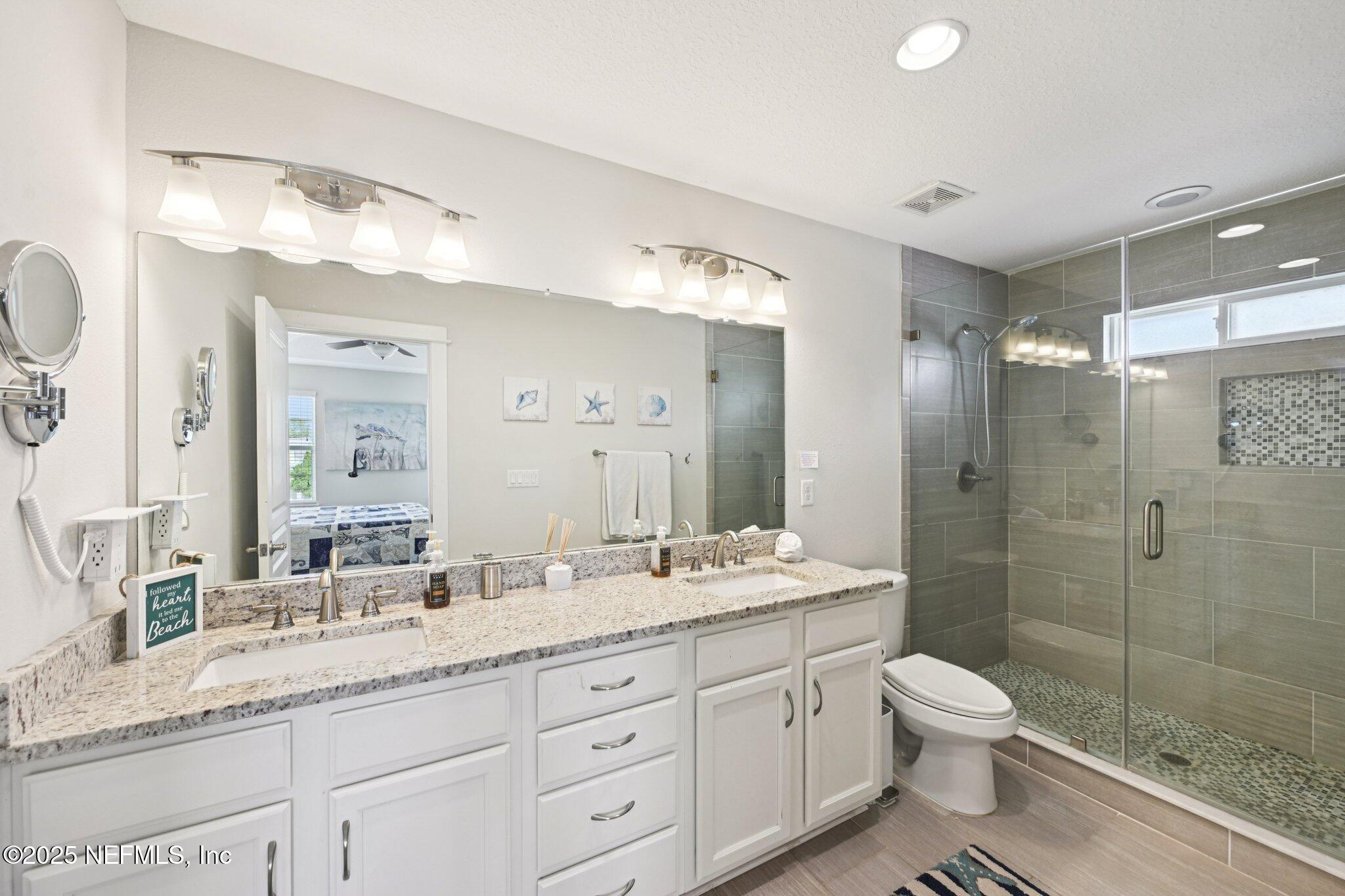 Jacksonville Beach, Florida, 32250, United States, 4 Bedrooms Bedrooms, ,3 BathroomsBathrooms,Residential,For Sale,1939457