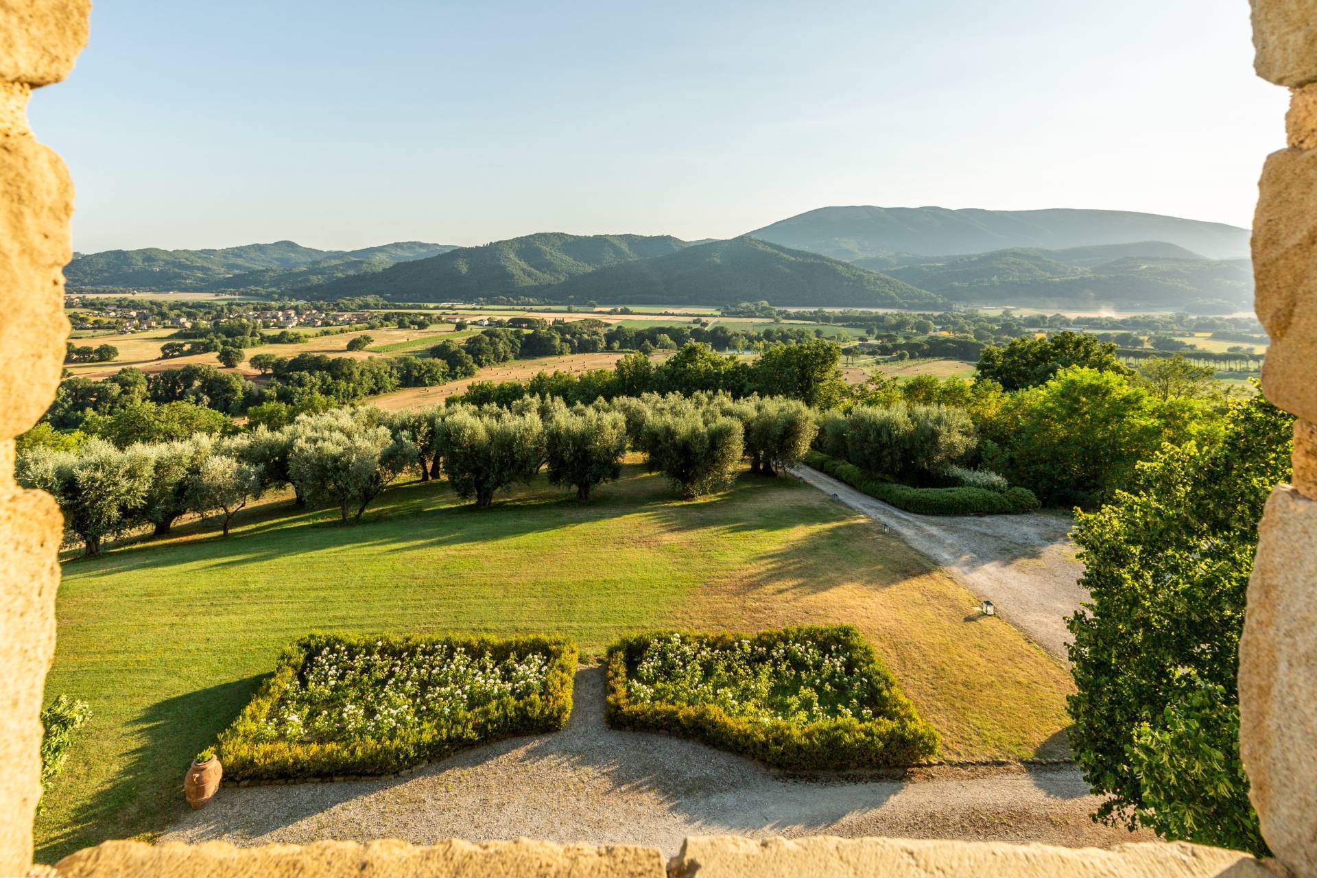Perugia, Perugia, 06100, IT, 4 Bedrooms Bedrooms, ,5 BathroomsBathrooms,Residential,For Sale,1730390