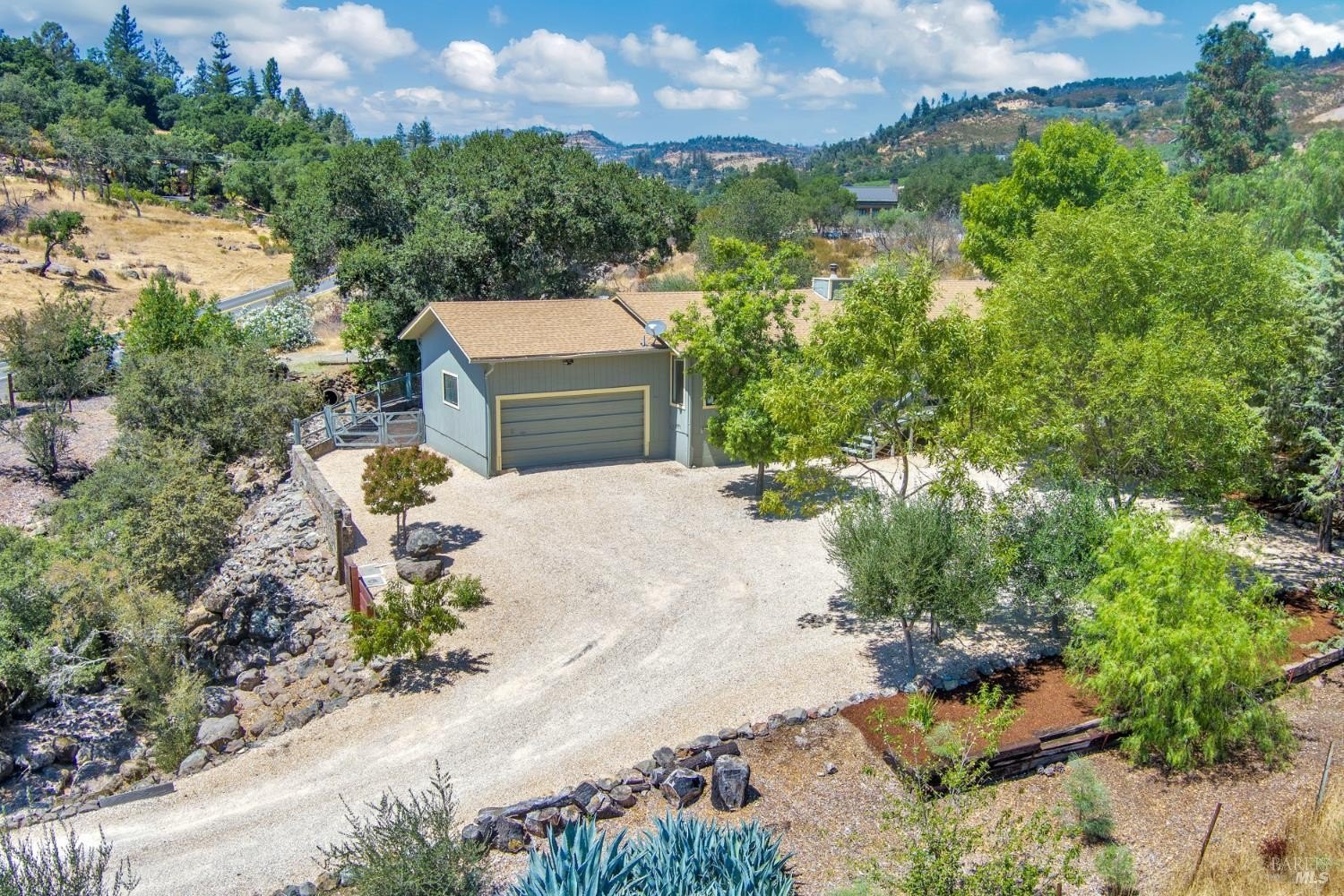 St. Helena, California, 94574, United States, 3 Bedrooms Bedrooms, ,2 BathroomsBathrooms,Residential,For Sale,1906770