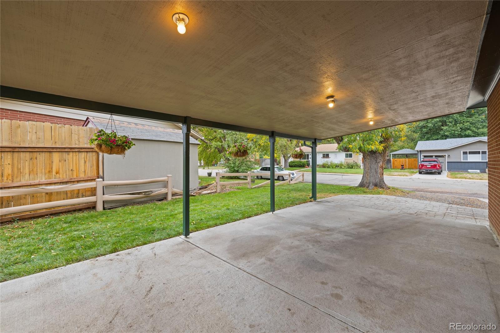 Arvada, Colorado, 80004, United States, 4 Bedrooms Bedrooms, ,2 BathroomsBathrooms,Residential,For Sale,1986117