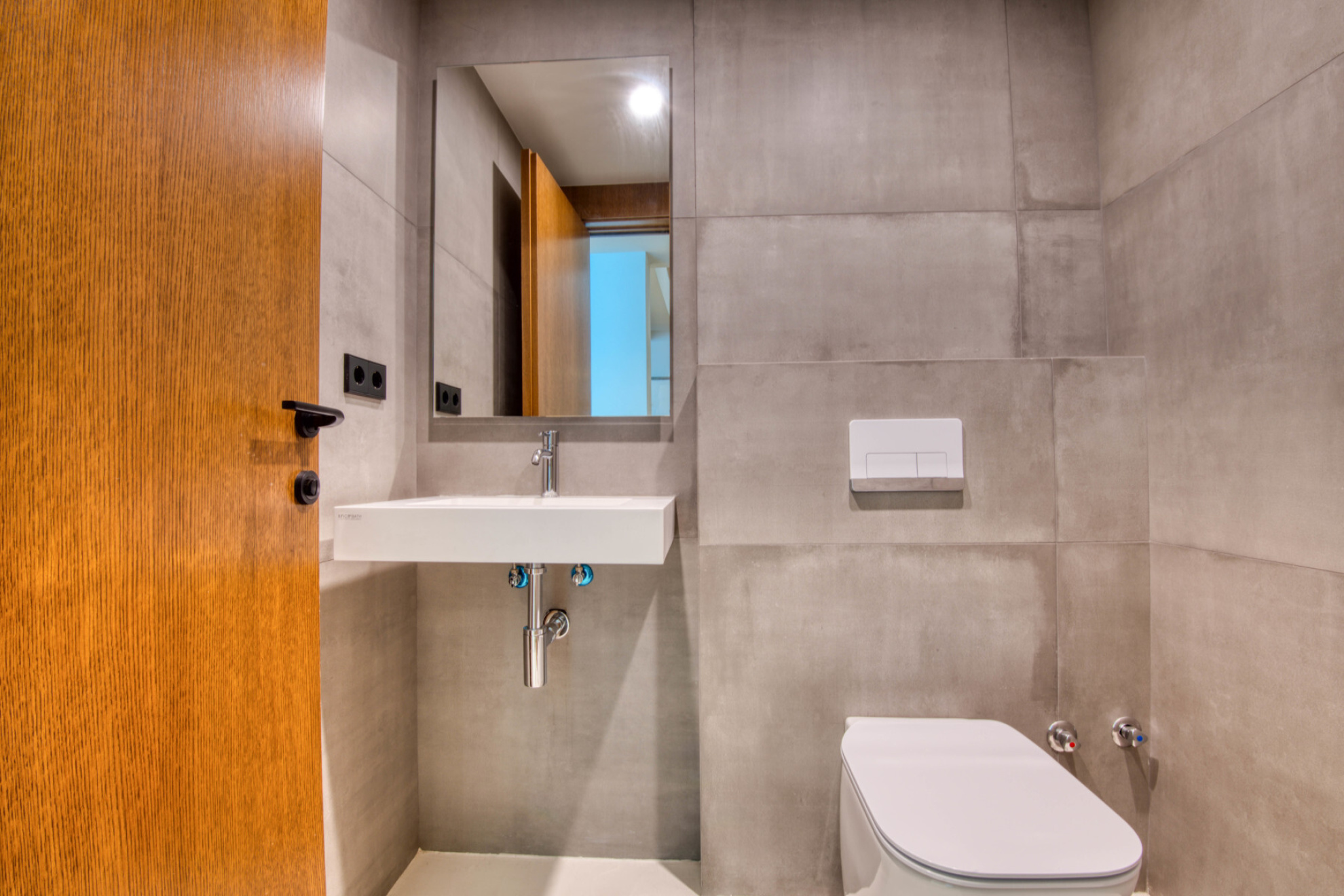  House with swimming pool and sea views in private urbanization in Sa Riera. - 物件實景
