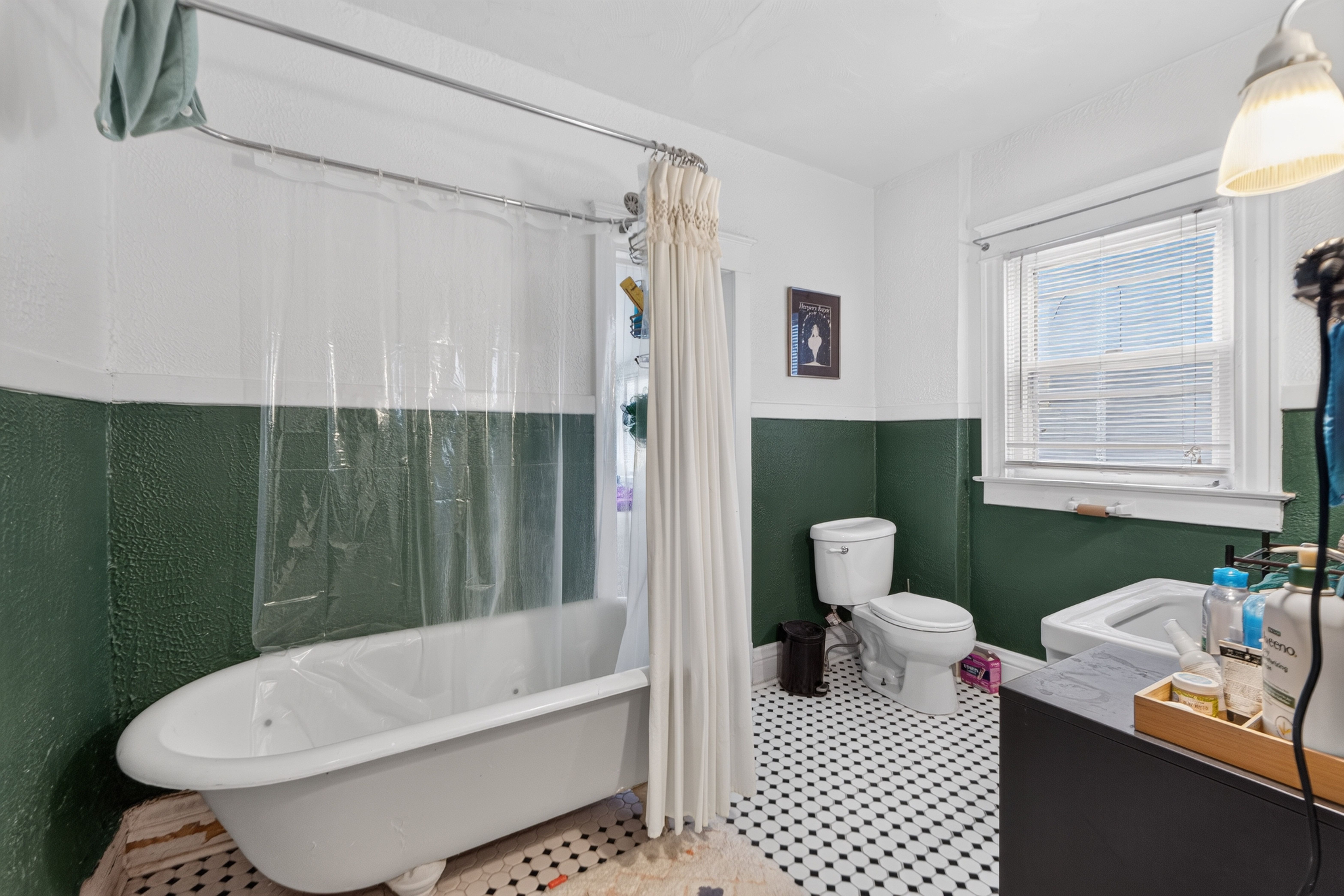  4232 Campbell Street, Kansas City, MO 64110 - 物件實景