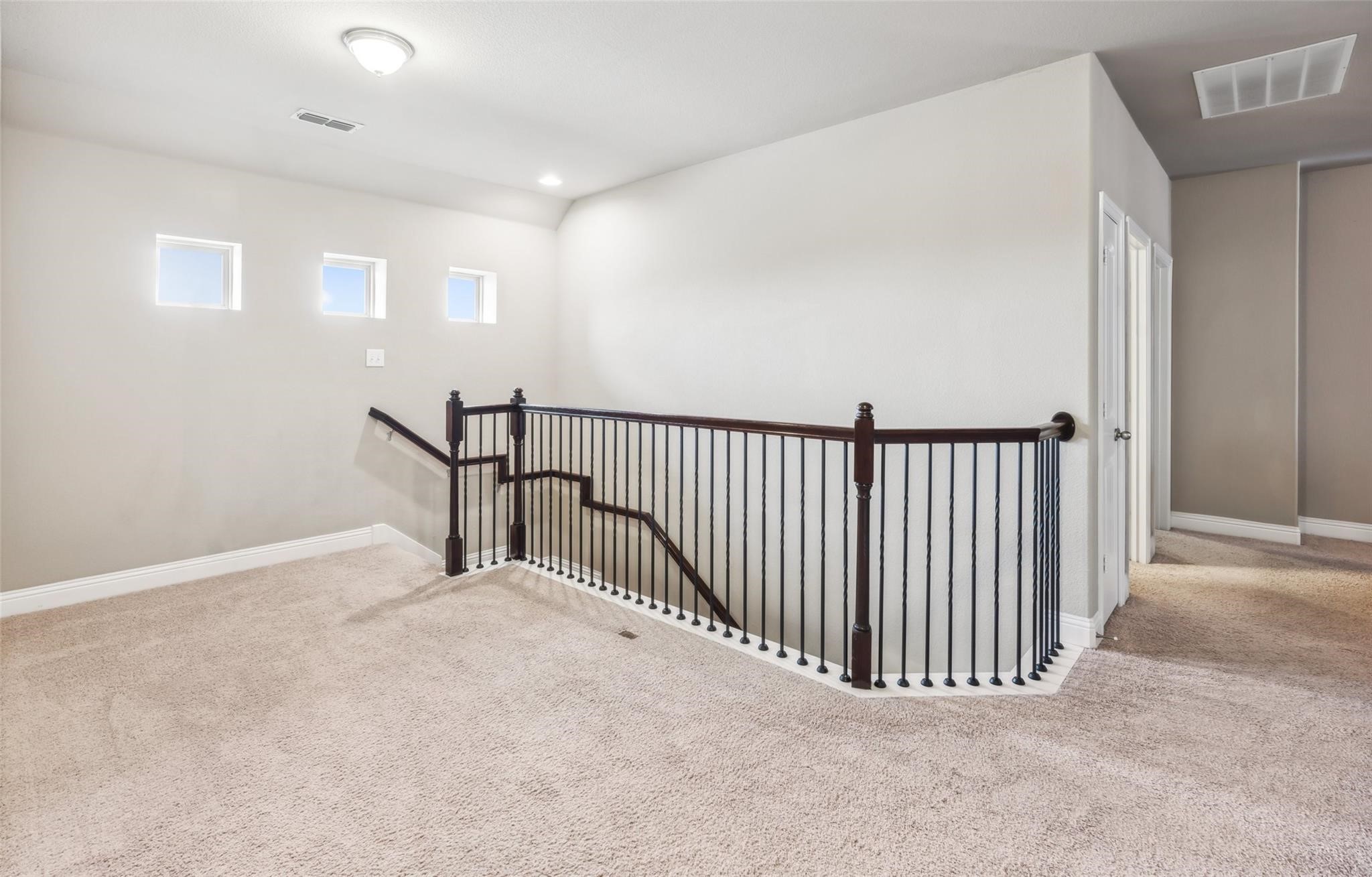 Little Elm, Texas, 75068, United States, 5 Bedrooms Bedrooms, ,4 BathroomsBathrooms,Residential,For Sale,1971271