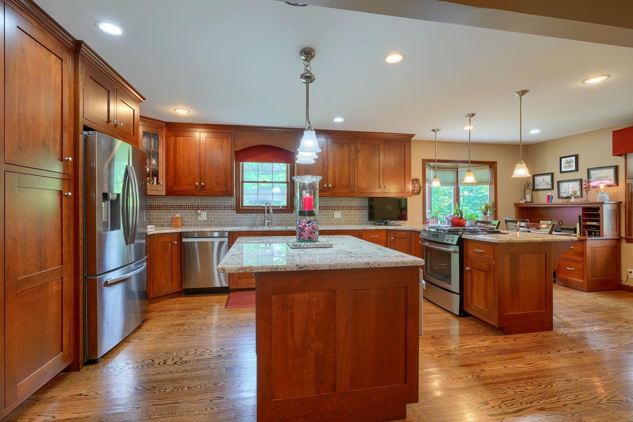Circleville, Ohio, 43113, United States, 3 Bedrooms Bedrooms, ,3 BathroomsBathrooms,Residential,For Sale,1892160