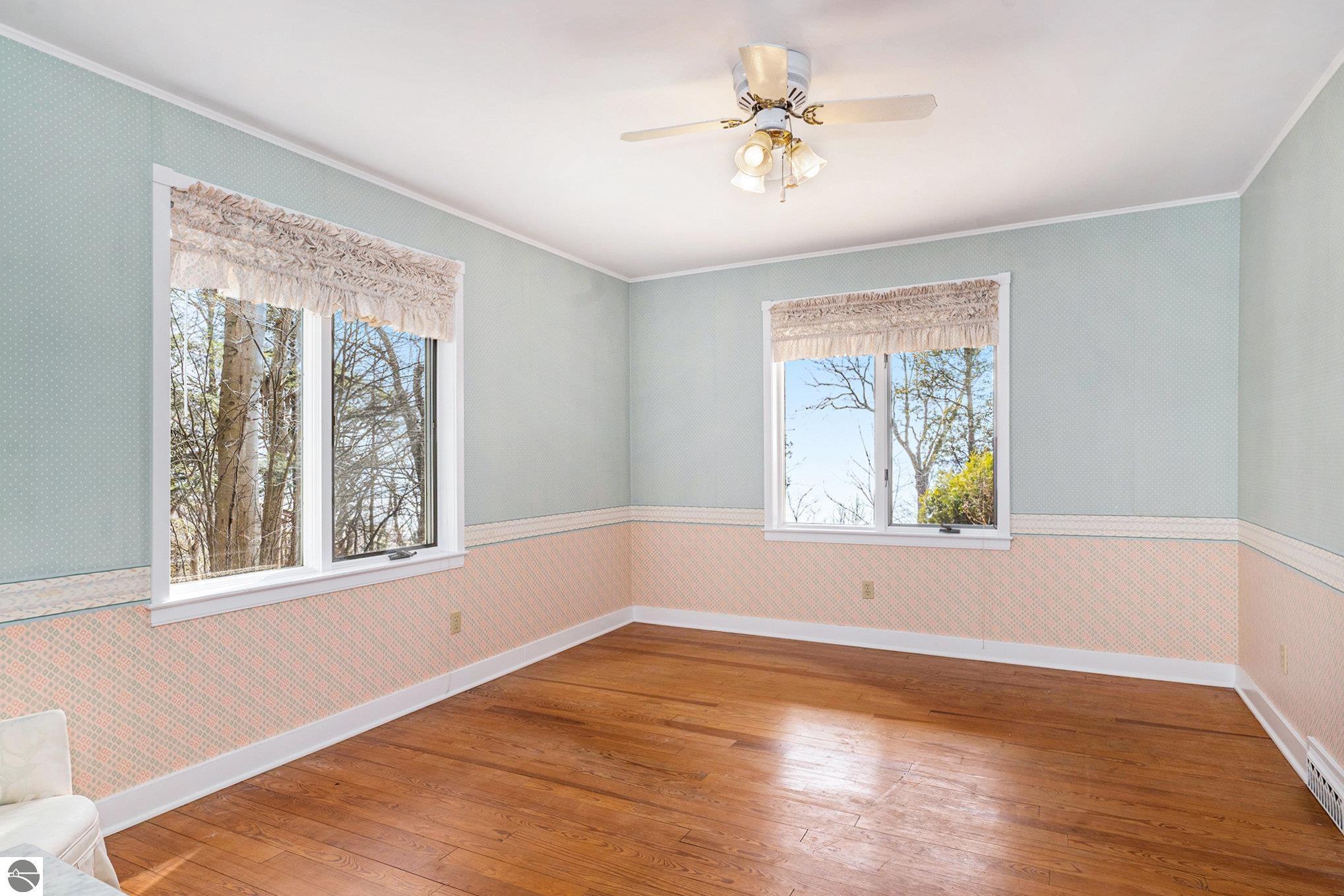 Frankfort, Michigan, 49635-9746, United States, 7 Bedrooms Bedrooms, ,5 BathroomsBathrooms,Residential,For Sale,1975140