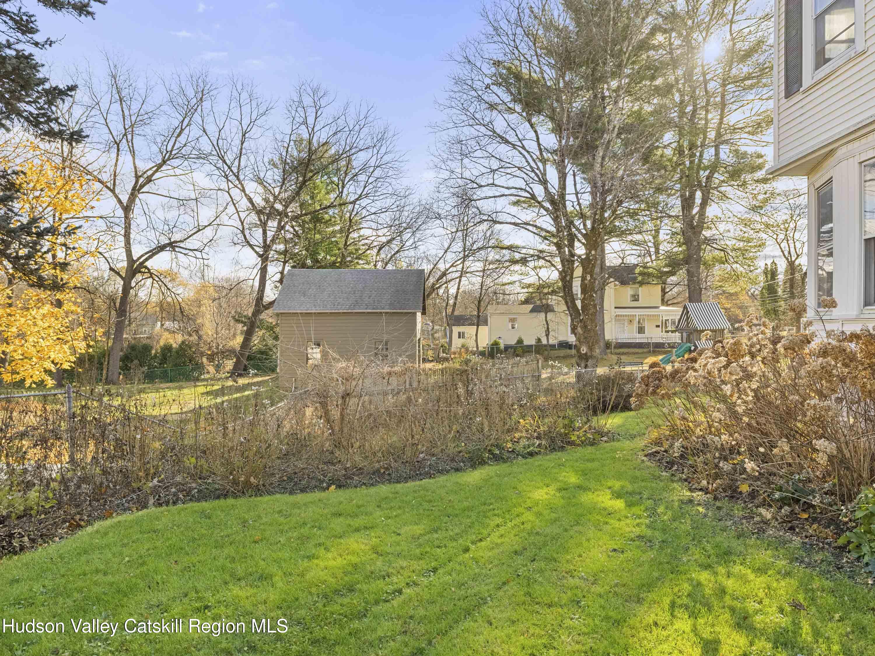 Red Hook, New York, 12571, United States, 4 Bedrooms Bedrooms, ,3 BathroomsBathrooms,Residential,For Sale,2000518