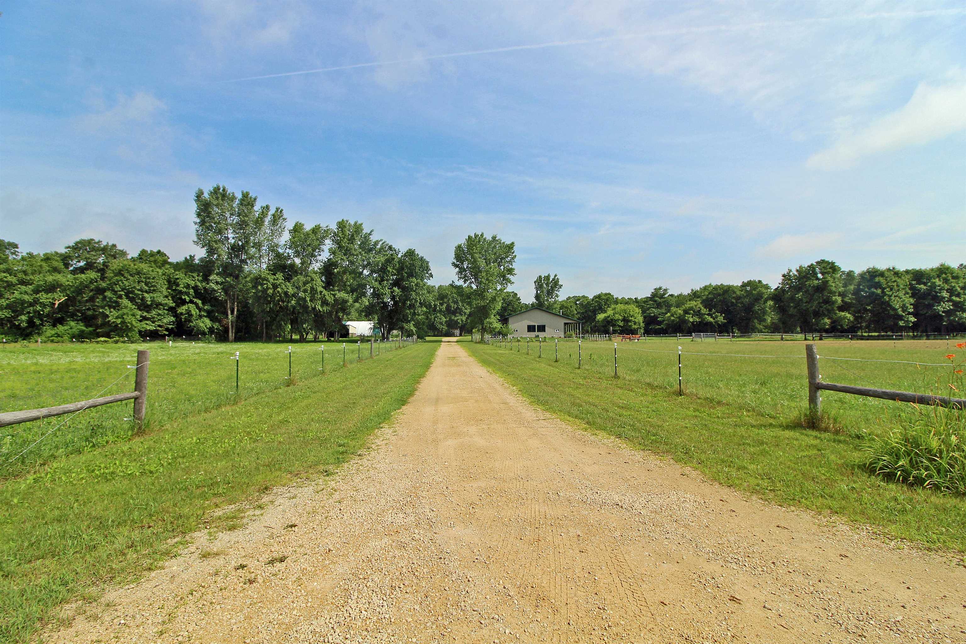 Arena, Wisconsin, 53503, United States, 3 Bedrooms Bedrooms, ,2 BathroomsBathrooms,Residential,For Sale,1980037