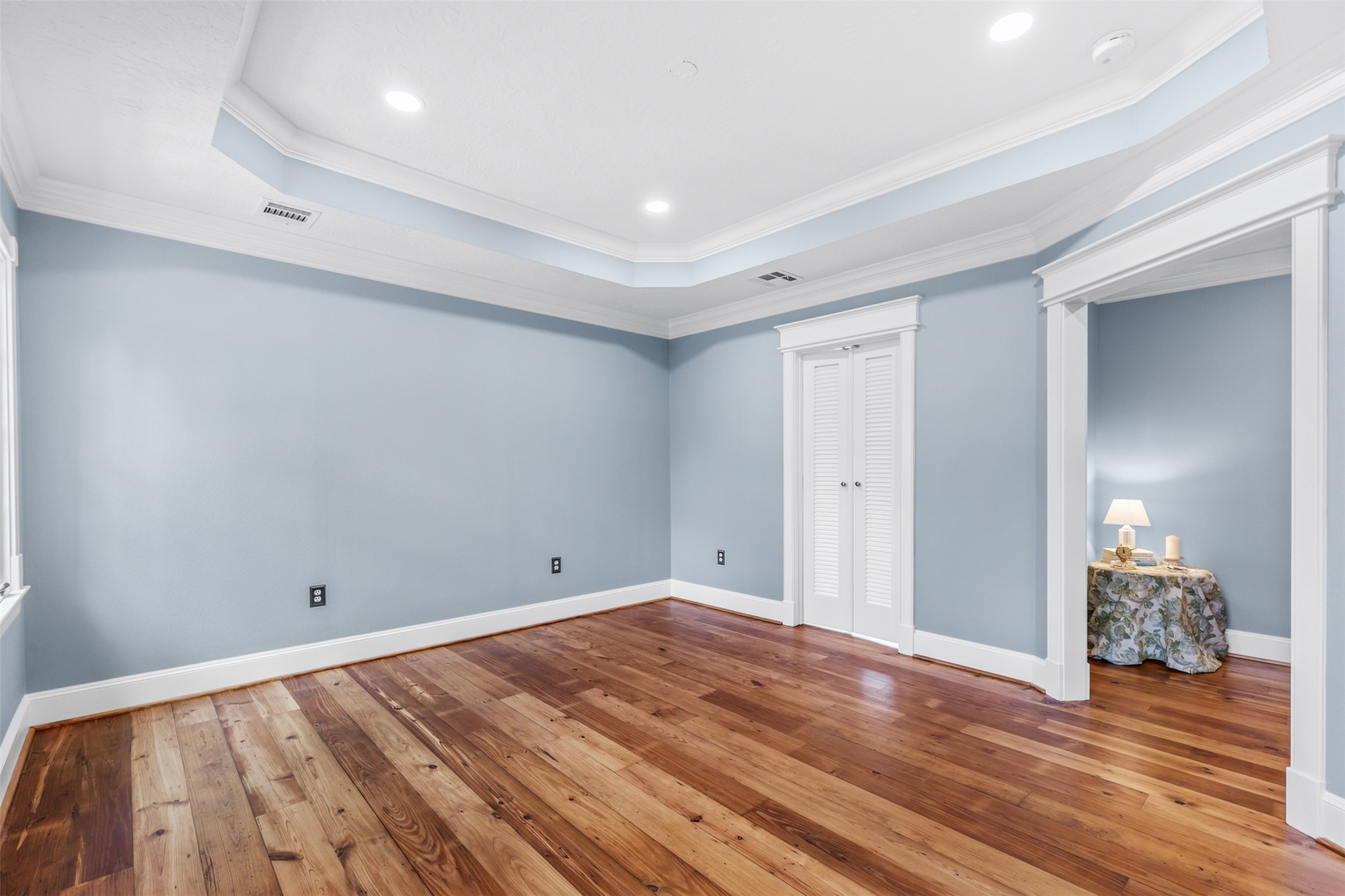  118 N Jones Avenue - 物件實景