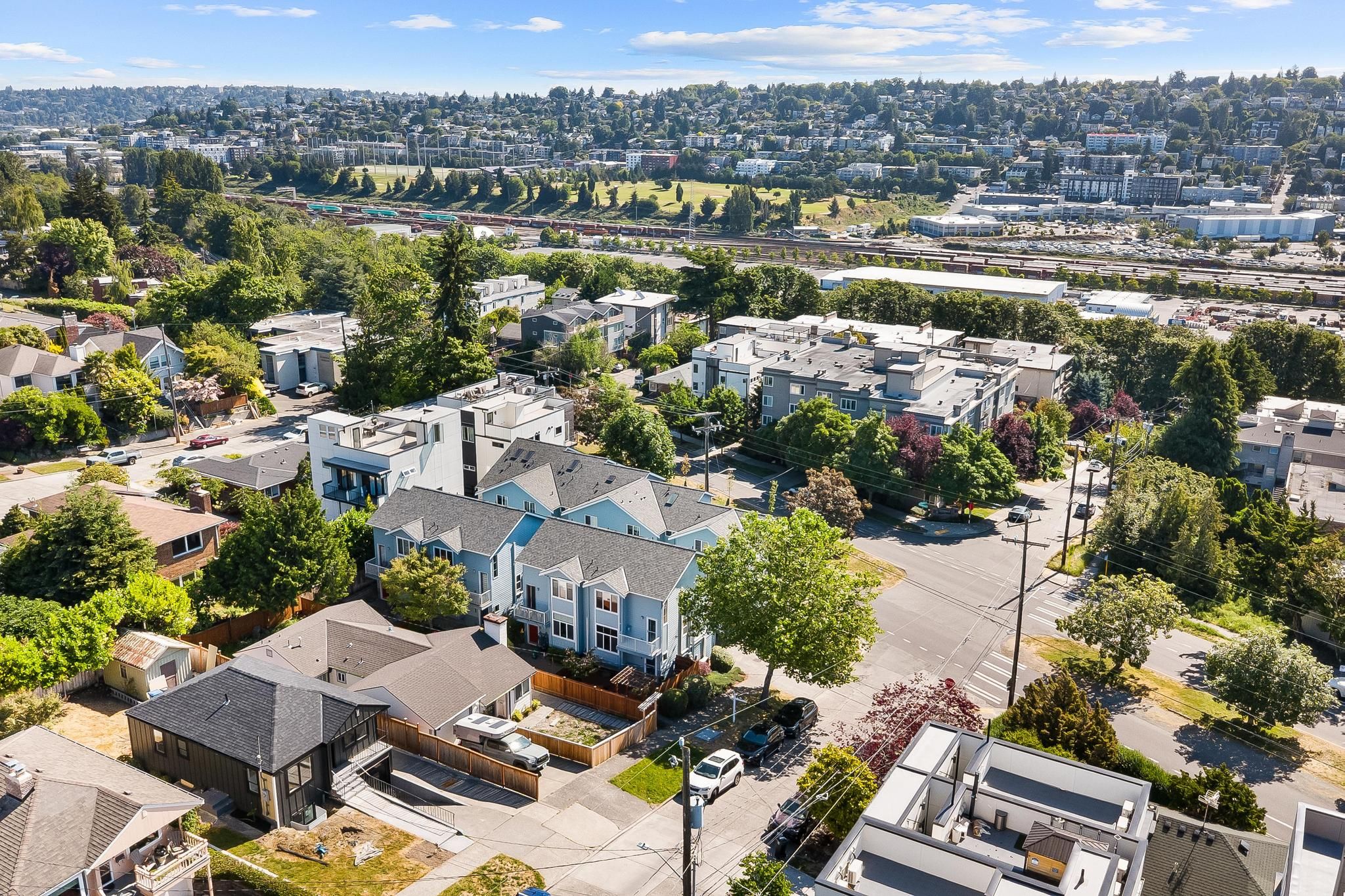  2400 West Boston St, Seattle, WA 98199 - 物件實景