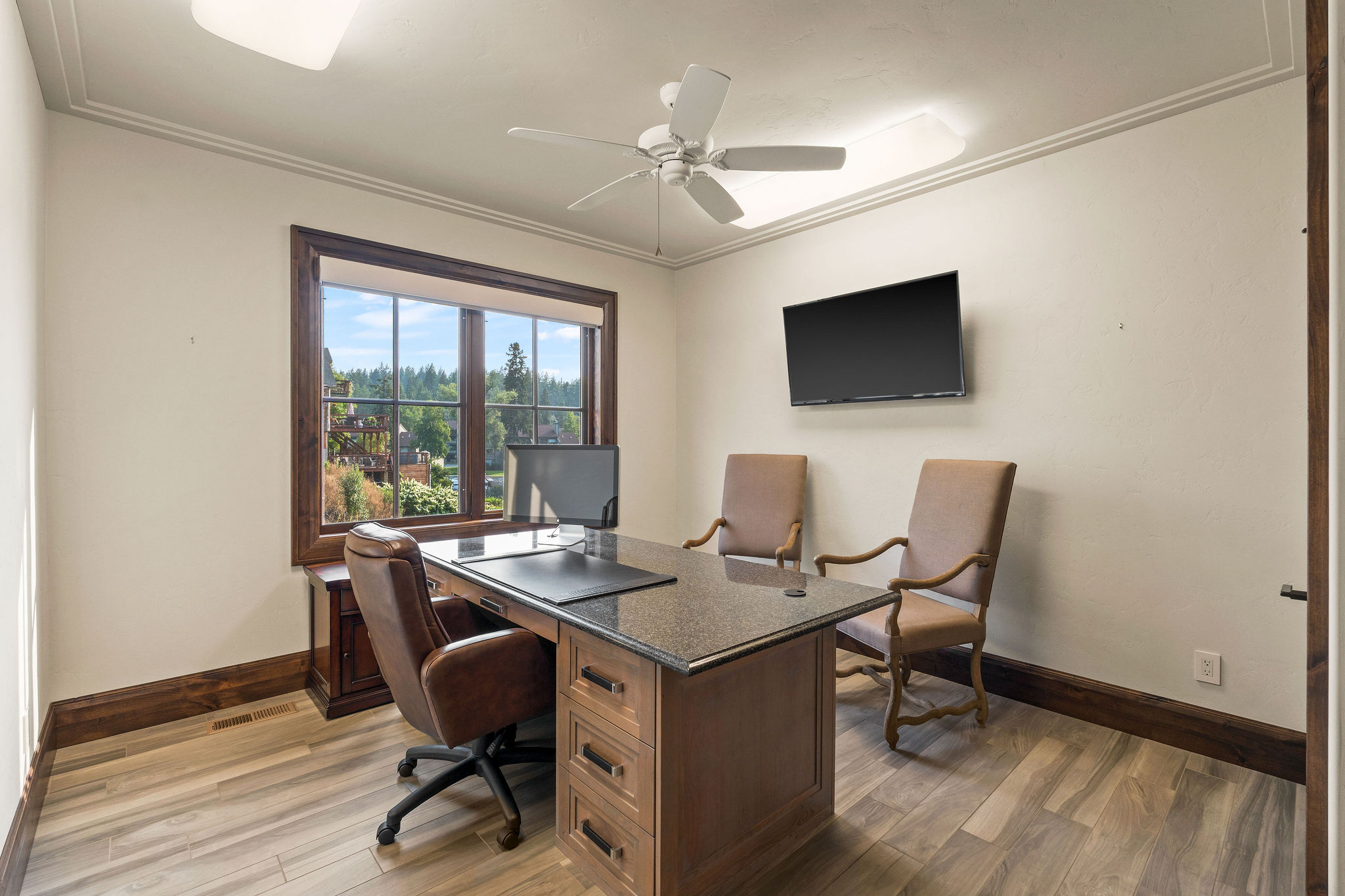  464 Electric Avenue, Unit C - 物件實景