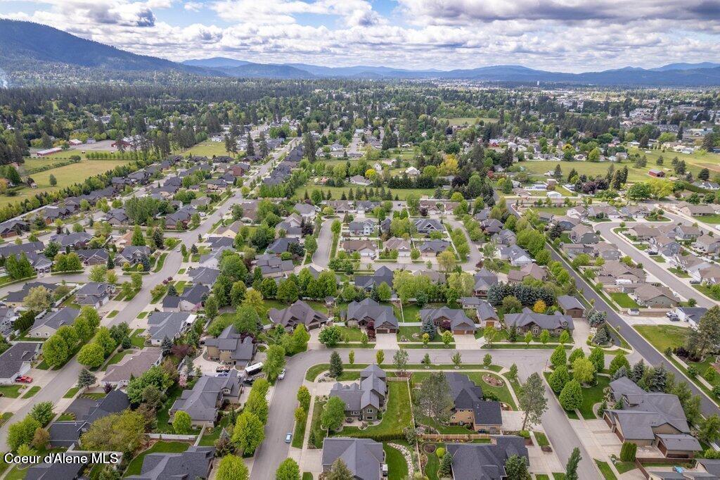 Hayden, Idaho, 83835, United States, 4 Bedrooms Bedrooms, ,3 BathroomsBathrooms,Residential,For Sale,2008091