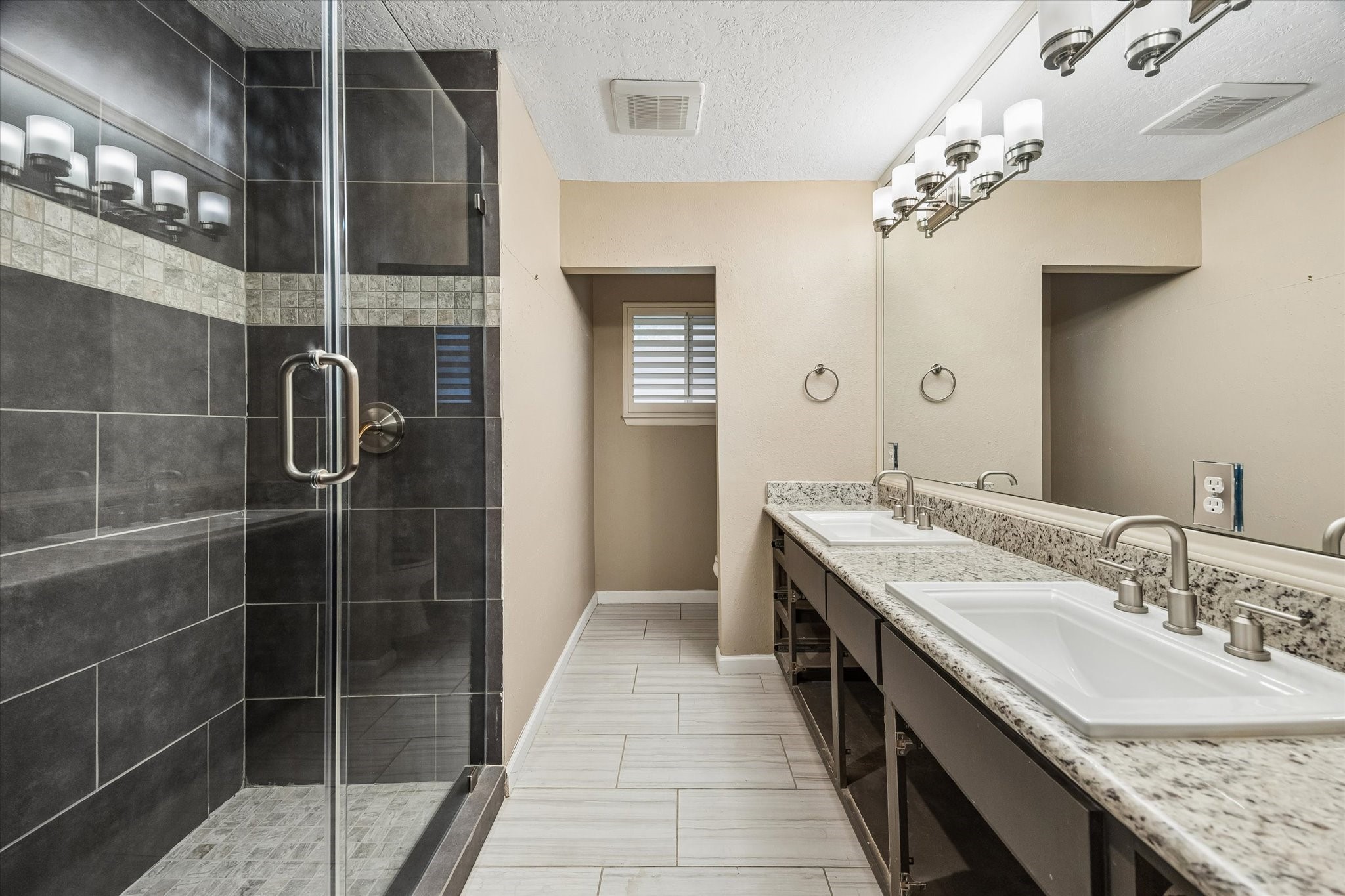 3714 N Braeswood Boulevard - 物件實景