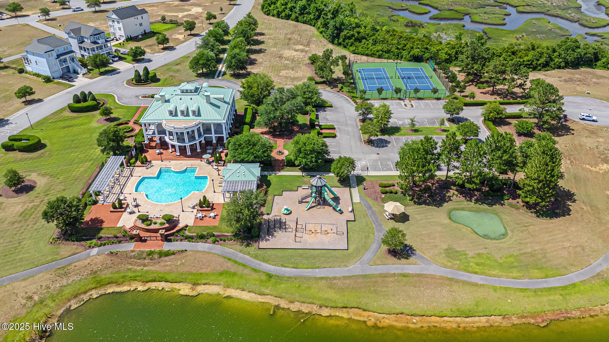 Newport, North Carolina, 28570, United States, 5 Bedrooms Bedrooms, ,7 BathroomsBathrooms,Residential,For Sale,1856837