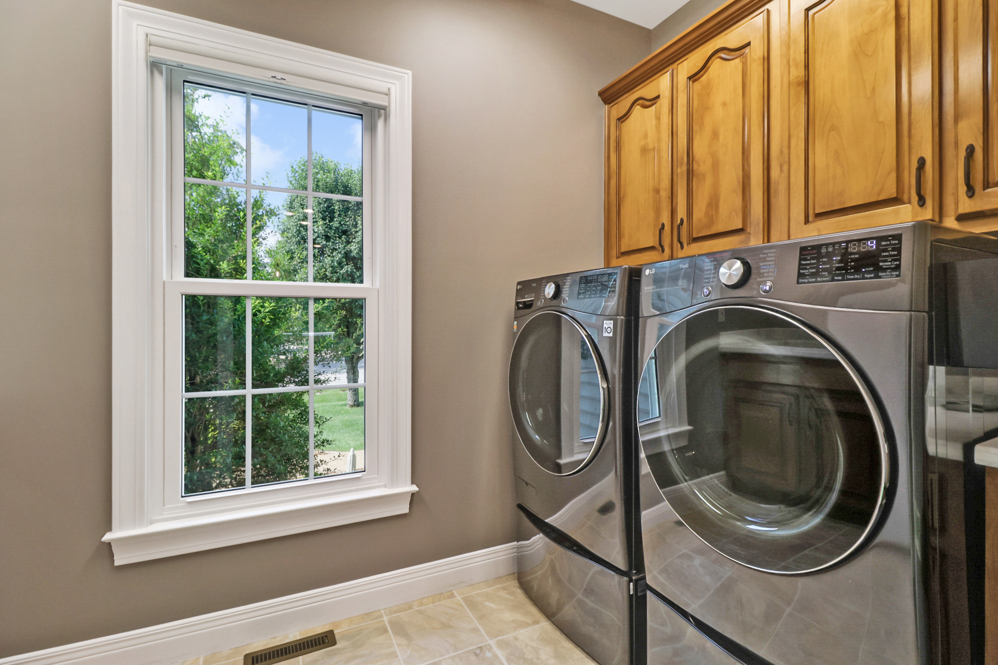 Crossville, Tennessee, 38558, United States, 4 Bedrooms Bedrooms, ,3 BathroomsBathrooms,Residential,For Sale,1976801