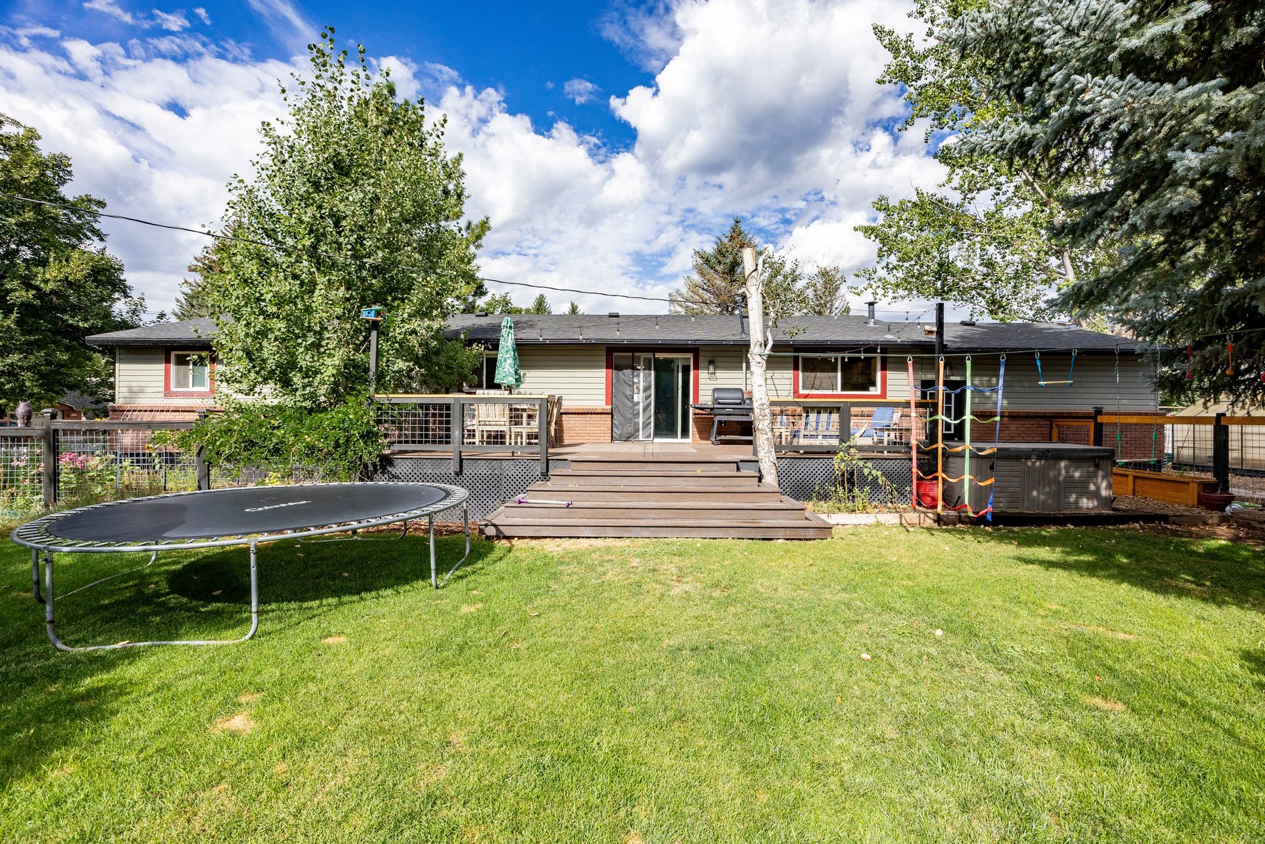  Charming Single Level Garden Home with Mountain Views - 物件實景