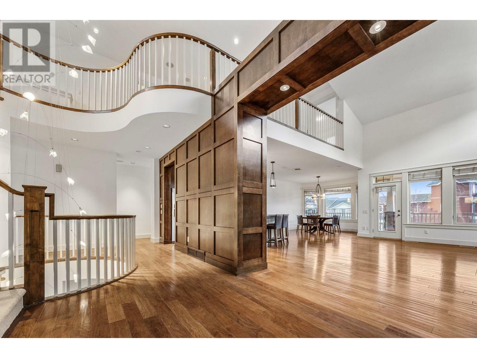 KELOWNA, British Columbia, V1W 4L5, CA, 4 Bedrooms Bedrooms, ,3 BathroomsBathrooms,Residential,For Sale,1837139