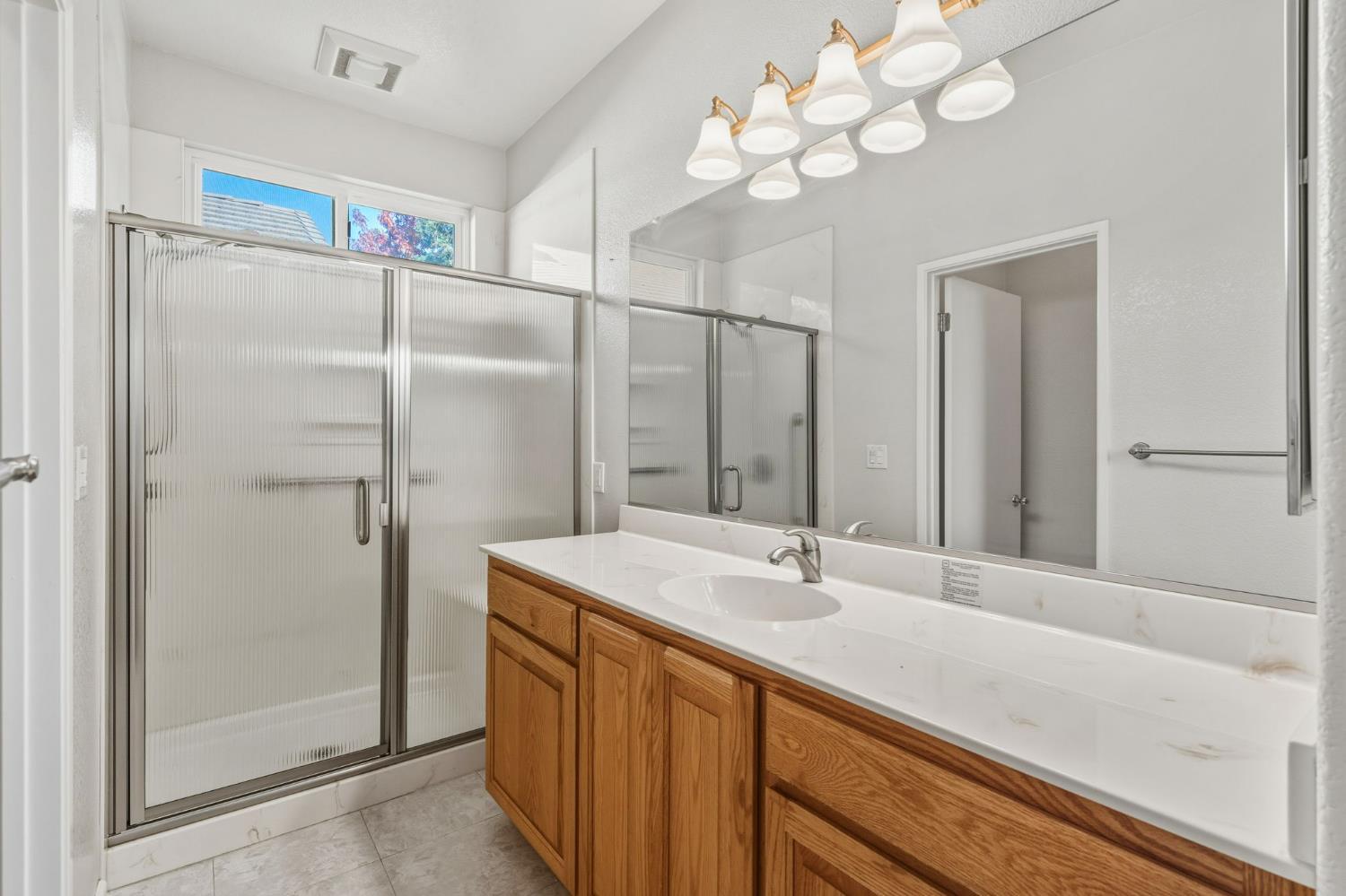 Citrus Heights, California, 95621, United States, 3 Bedrooms Bedrooms, ,2 BathroomsBathrooms,Residential,For Sale,1995433