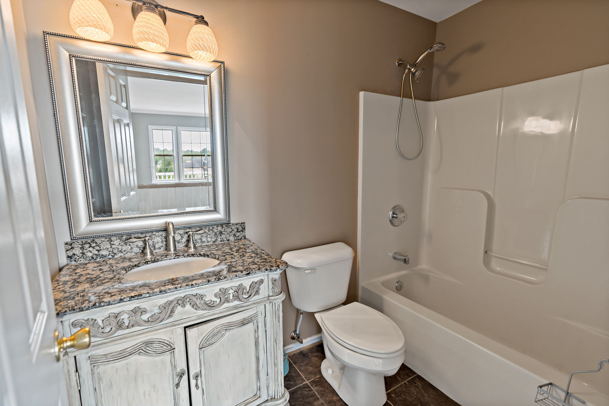 Martinsburg, West Virginia, 25403, United States, 4 Bedrooms Bedrooms, ,Residential,For Sale,1873550