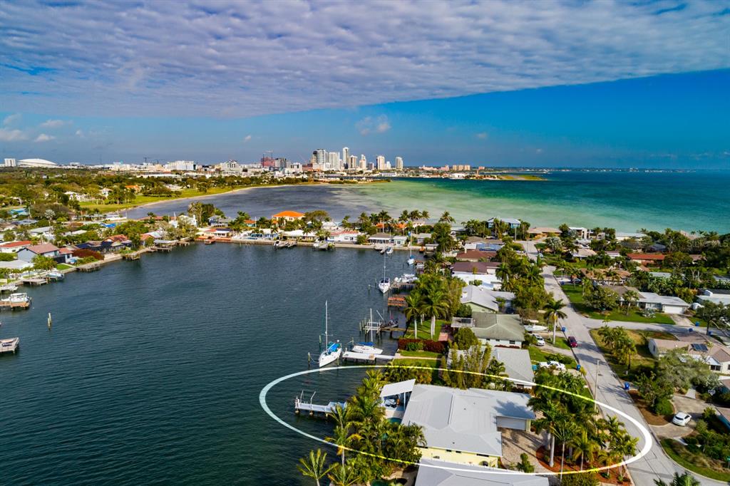 St Petersburg, Florida, 33705, United States, 3 Bedrooms Bedrooms, ,4 BathroomsBathrooms,Residential,For Sale,1793107