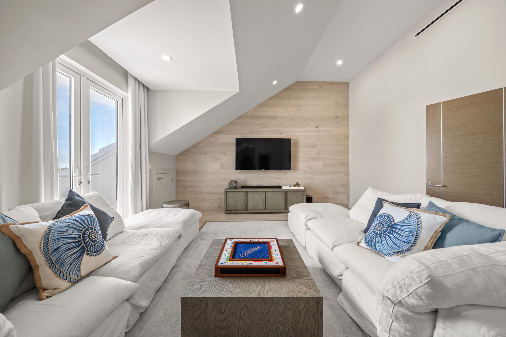 Palm Cay, Nassau / New Providence, New Providence, BS, 5 Bedrooms Bedrooms, ,5 BathroomsBathrooms,Residential,For Sale,1991755