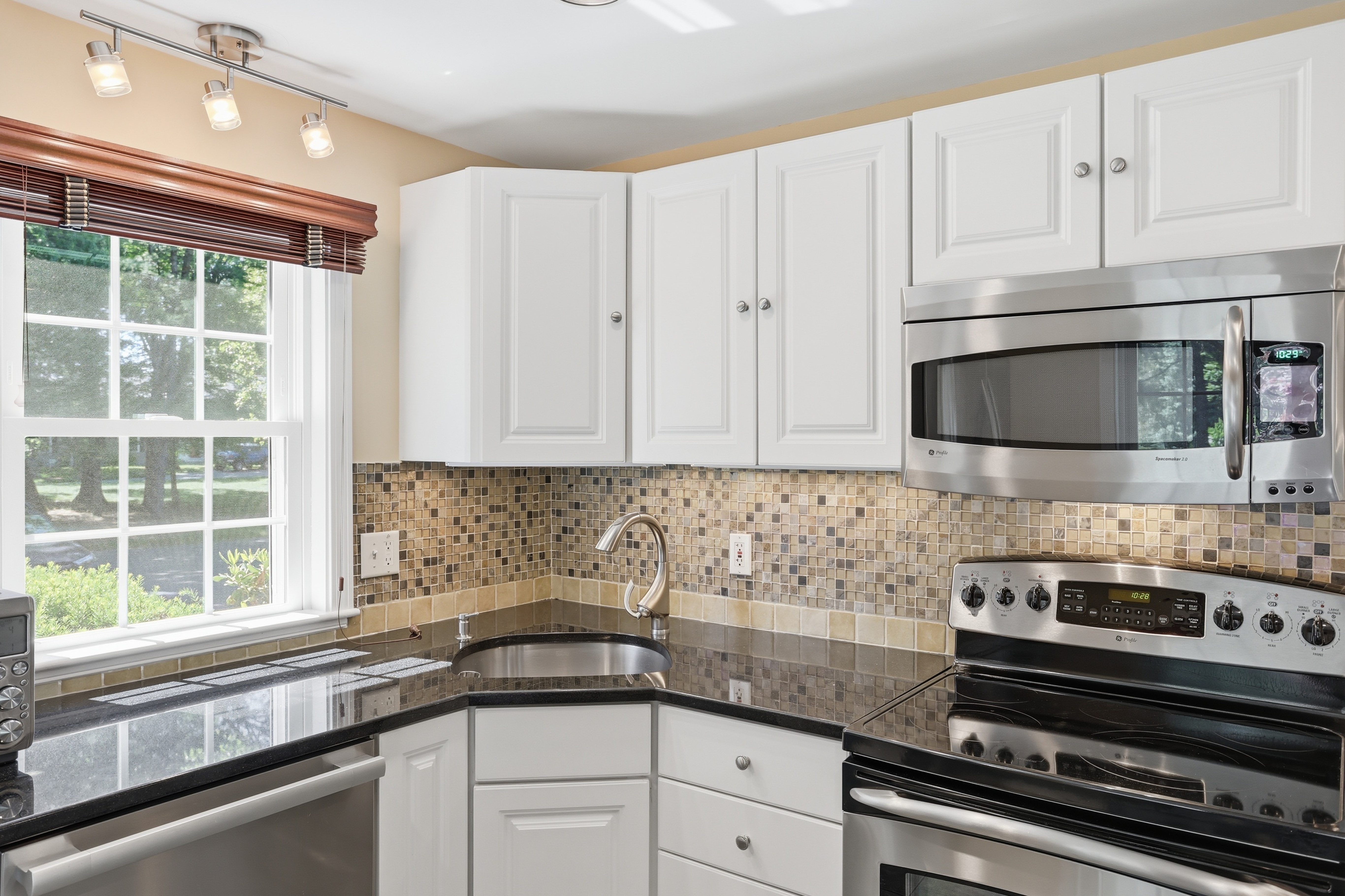  78 Macintosh Lane, Boxborough, MA 01719 - 物件實景